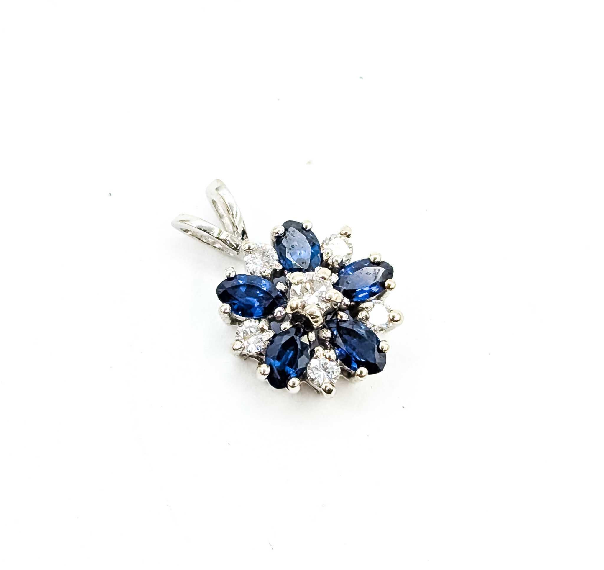 Contemporary Sapphire Pendant in 14k White Gold For Sale