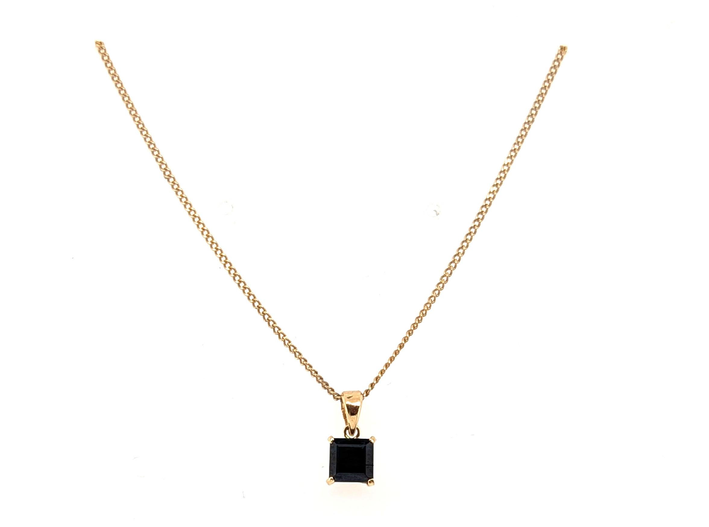 Collier pendentif saphir .75ct 14K Yellow Gold September Birthstone Brand New


Avec un véritable saphir naturel de 5,2 mm à taille carrée

Pierre précieuse 100% naturelle 

.75 Carat Poids du saphir 

Or jaune 14K 

Une beauté étonnante avec une