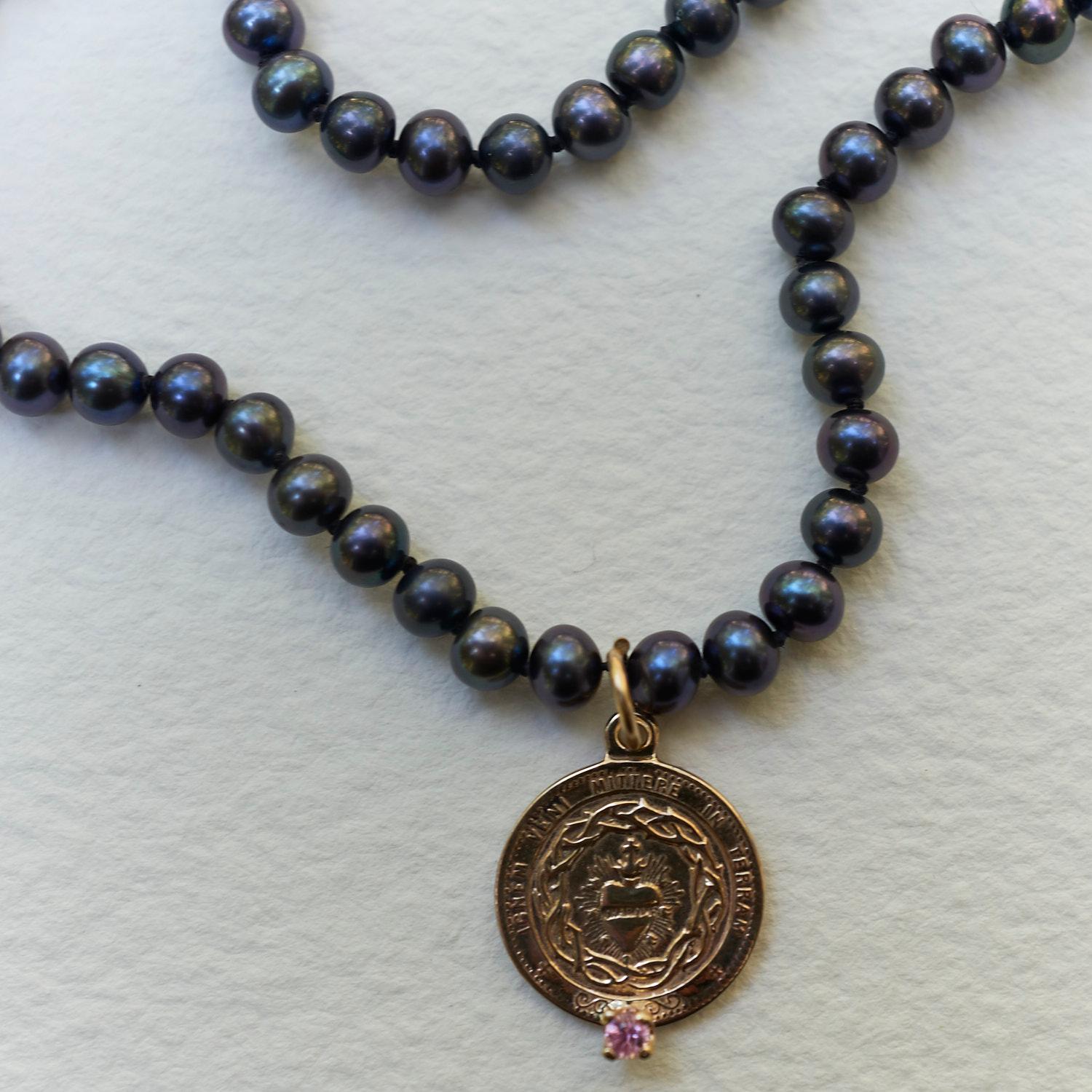 Sapphire Pink Black Pearl Necklace Medal Heart Choker Bronze J Dauphin In New Condition For Sale In Los Angeles, CA