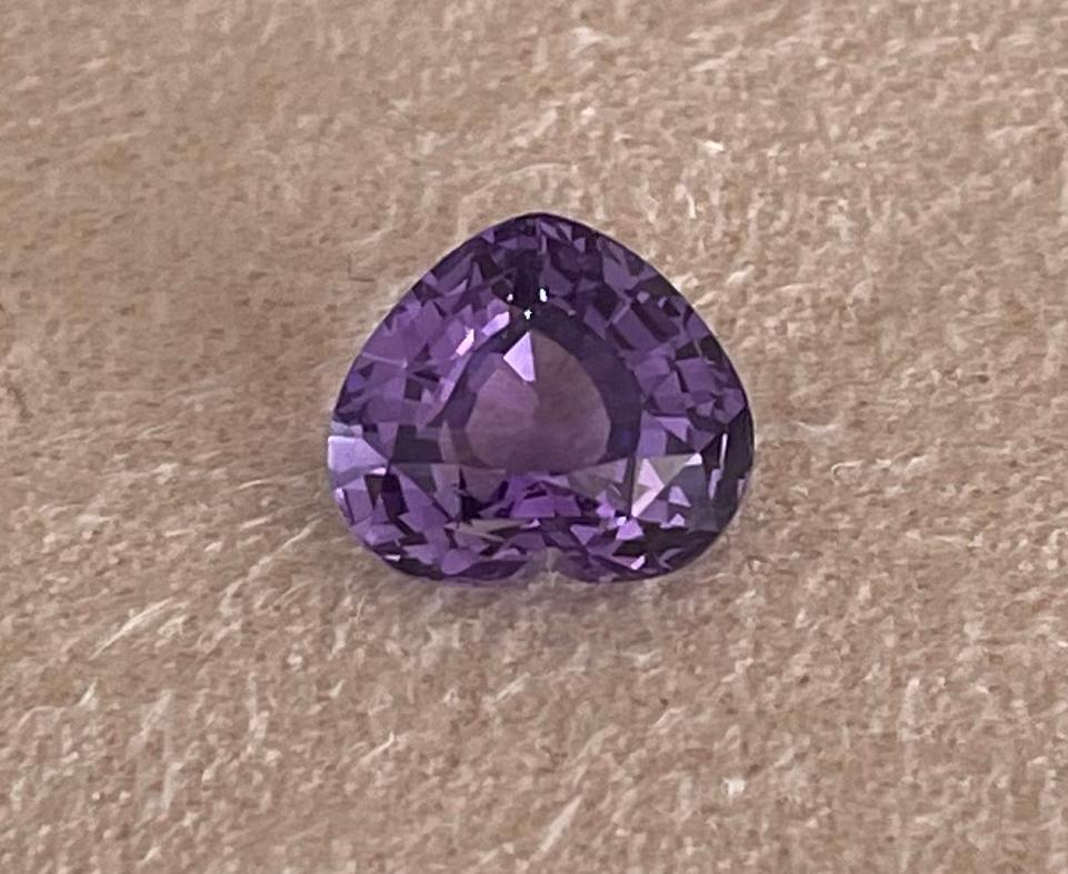 Sapphire Purple, 2.53ct, No Heat, Madagascar In New Condition For Sale In Heimberg, CH