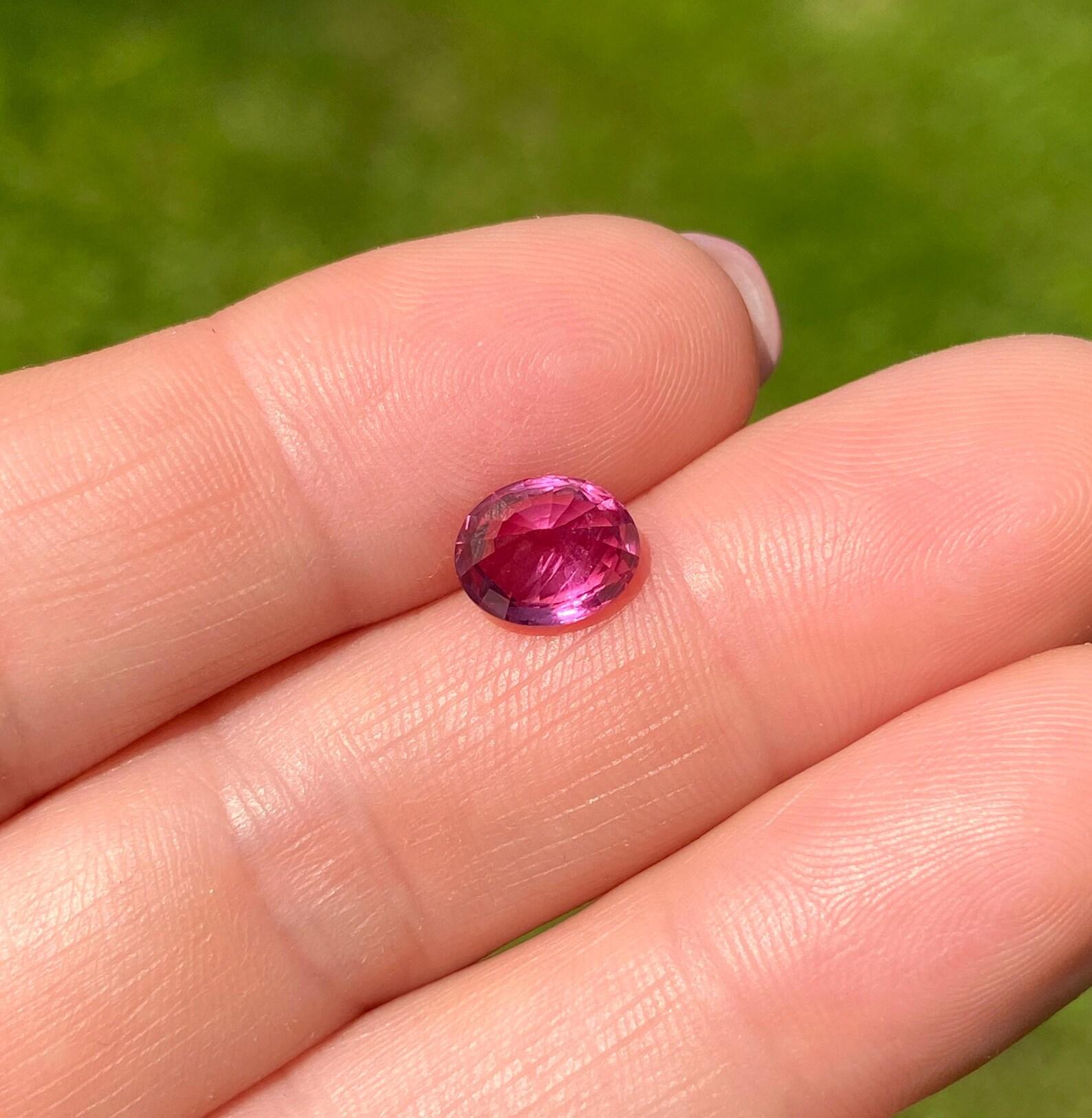 Sapphire RARE COLOR 2.54Ct Pink Natural gemstone, Oval cut, Kenya, GIA certified For Sale 3