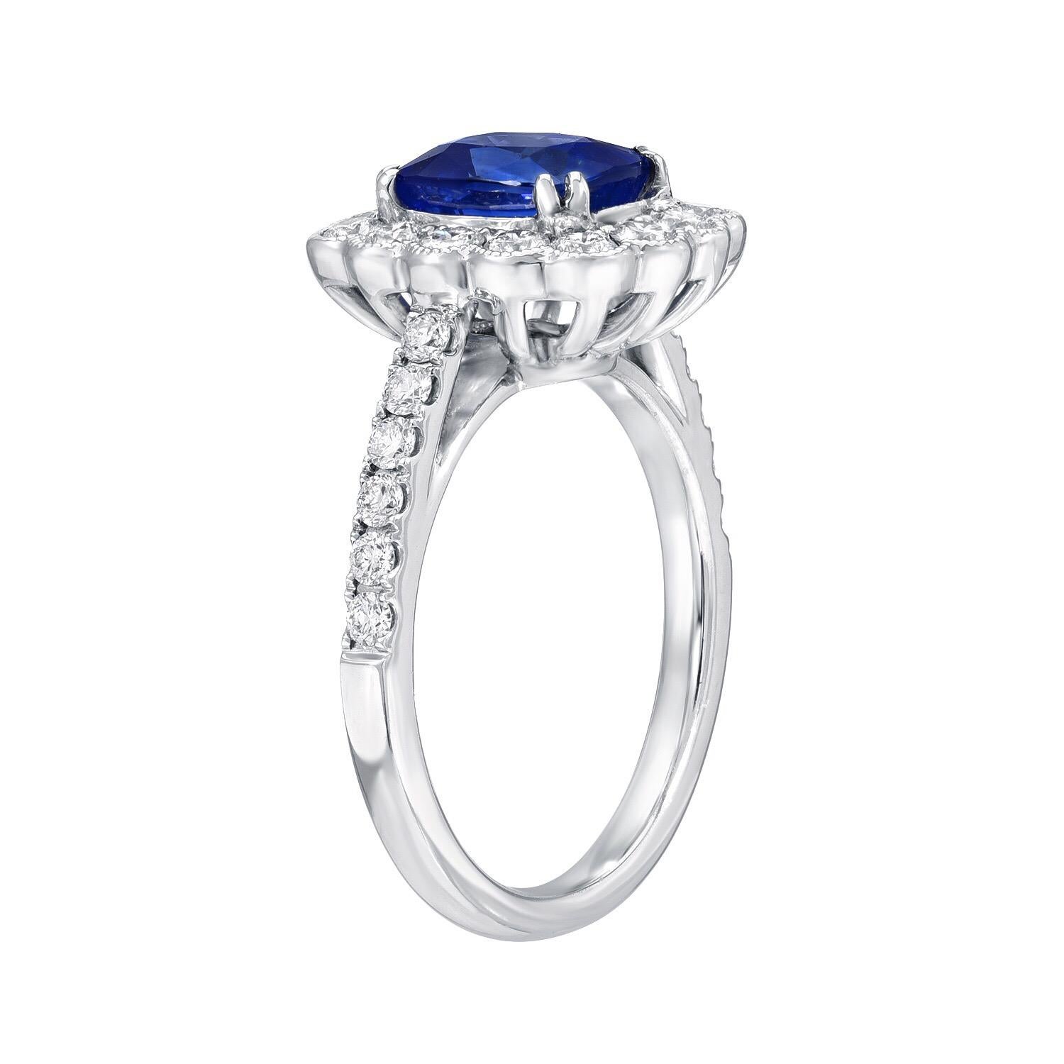 Sapphire ring featuring a 2.20 carat intense blue Sapphire cushion cut, adorned by round brilliant diamonds totaling 0.70 carats, in 18K white gold.
Size 6. Resizing is complementary upon request.
***Returns are accepted and paid by us within 7 days