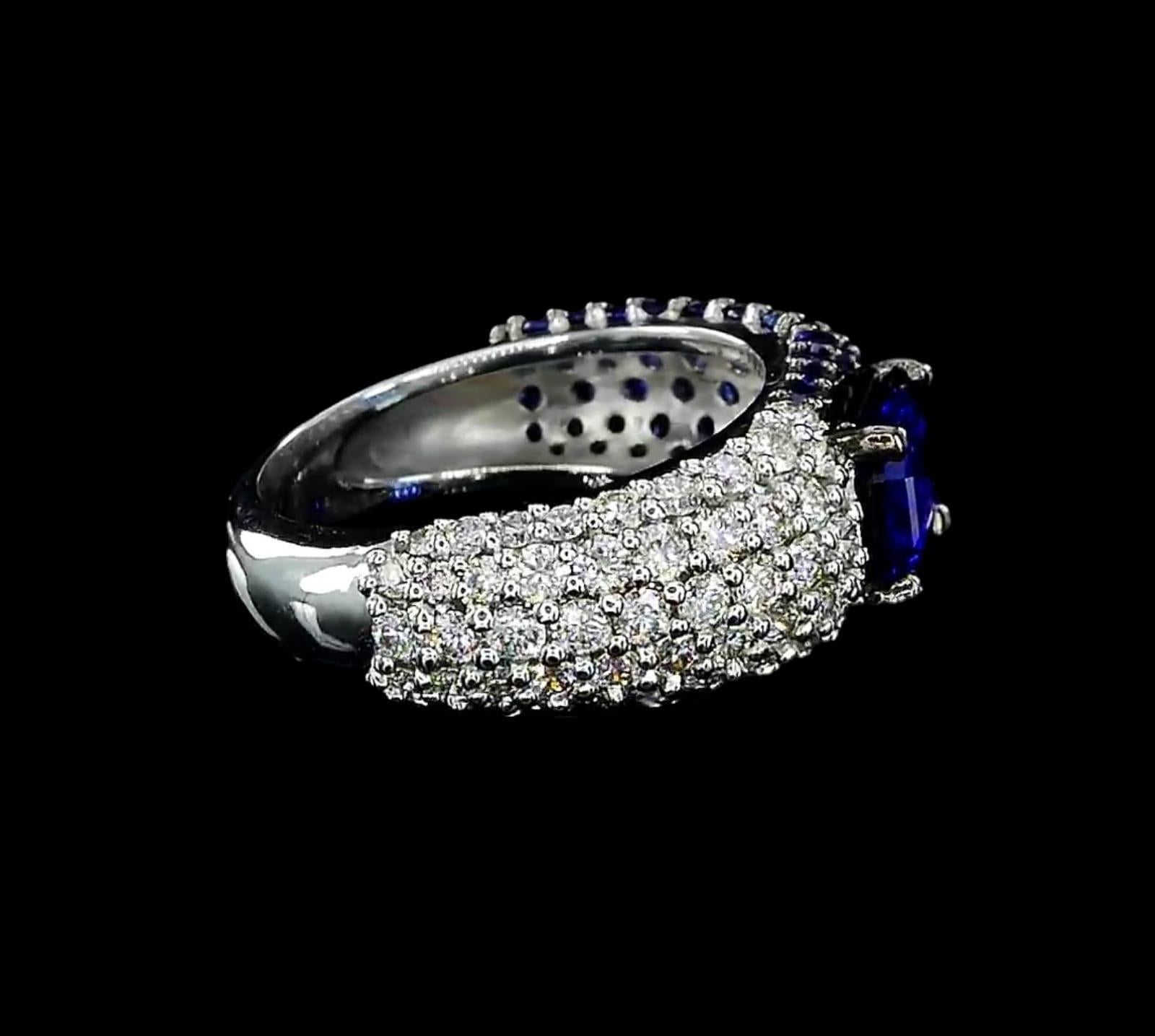 Women's or Men's Sapphire Ring For Sale