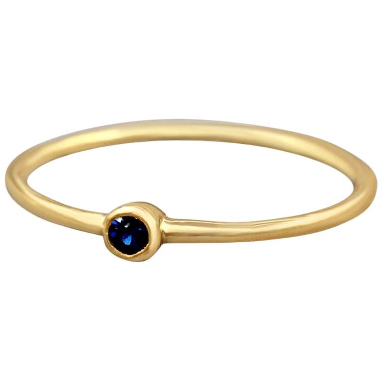 Sapphire Ring, Stackable Ring, Gold Sapphire 18 Karat Ring, Yellow Gold For Sale