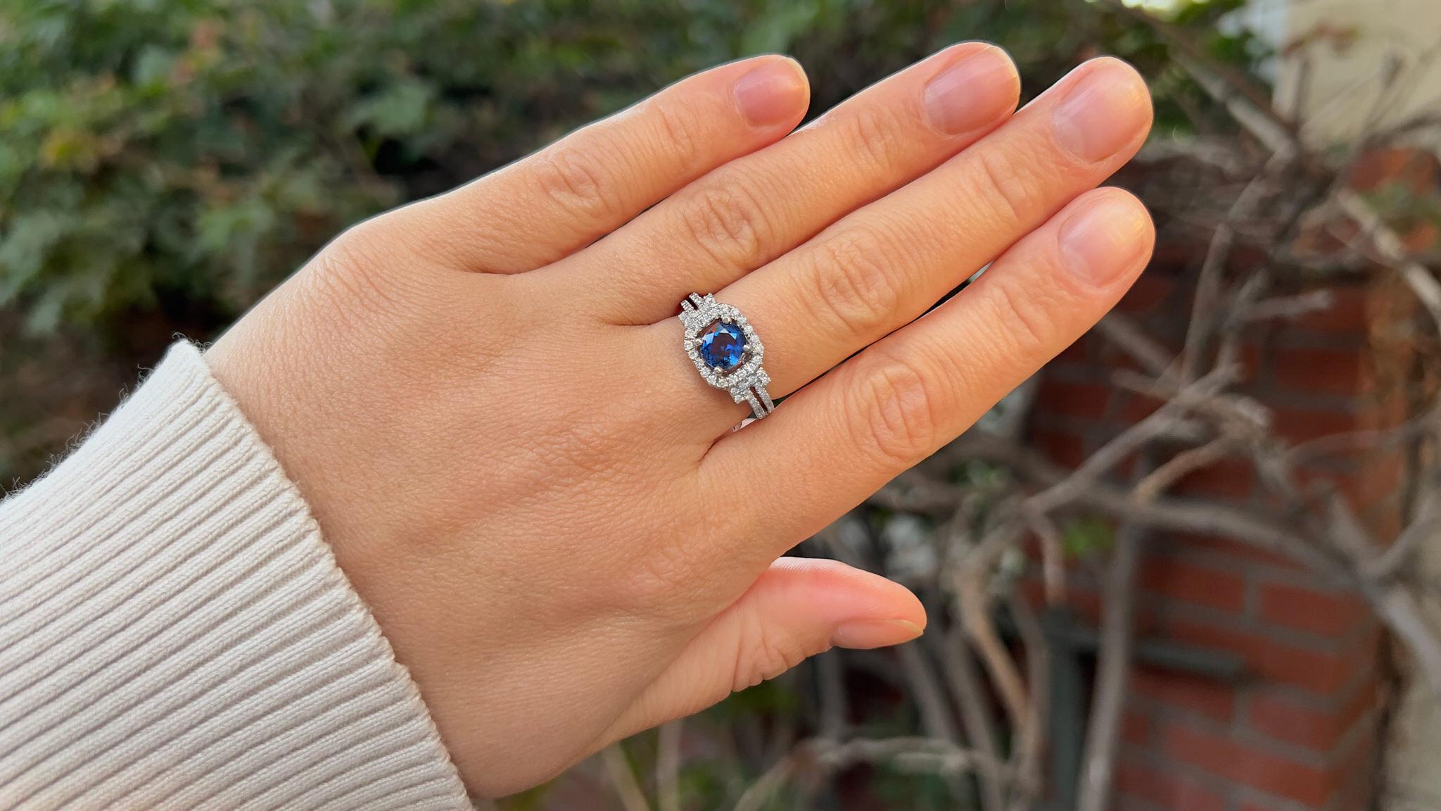 Art Deco Sapphire Ring With Diamonds 1.56 Carats 18K White Gold