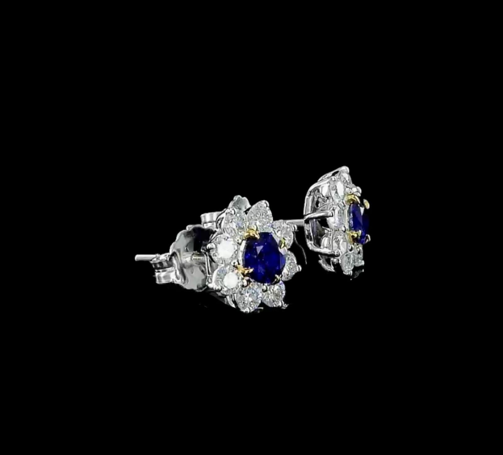Sapphire round shape earrings  For Sale 1