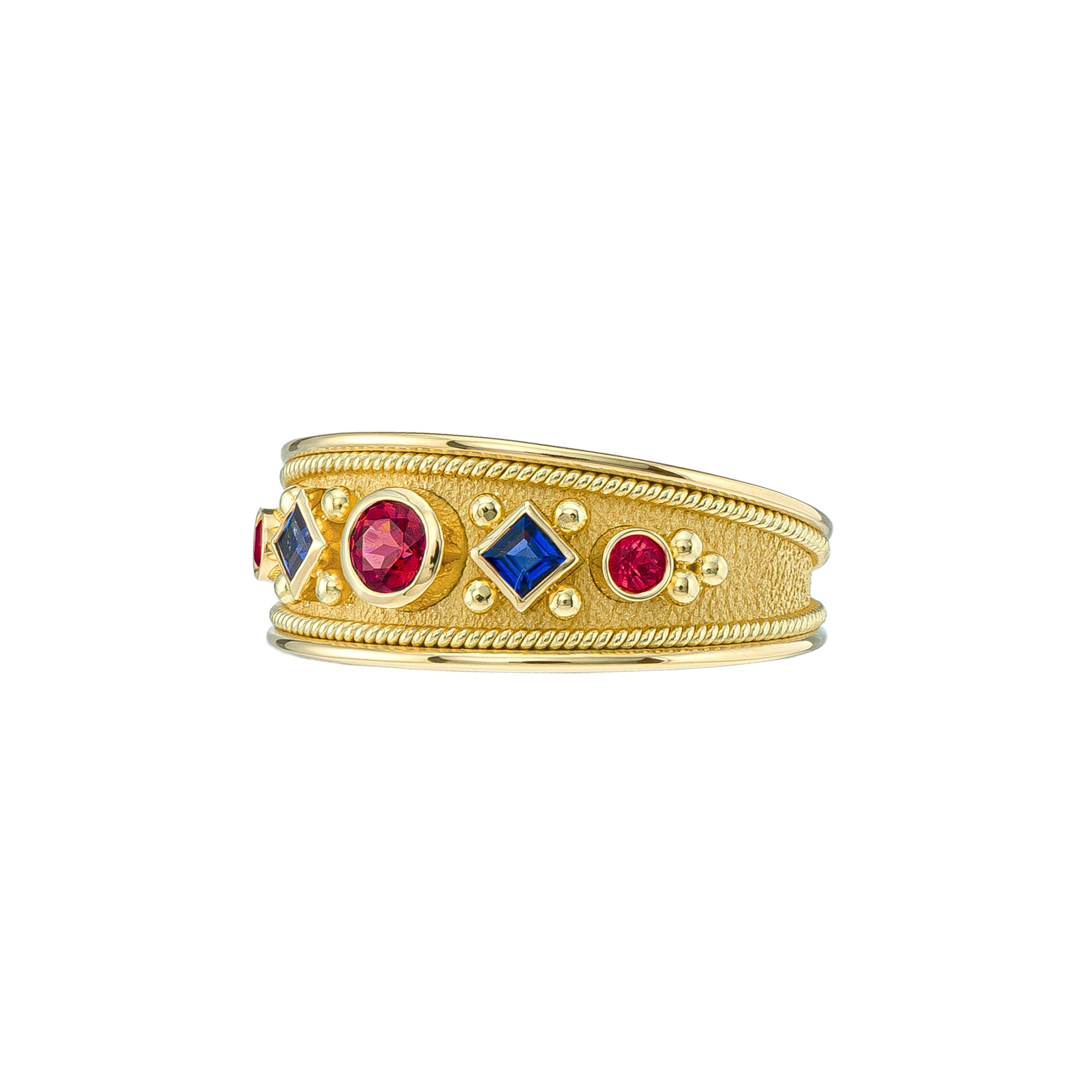 Taille ronde Bague byzantine en or, saphirs et rubis en vente