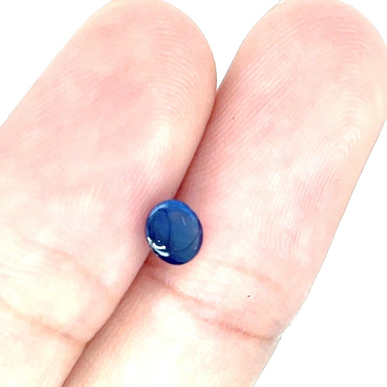 Rubis Naturel Cabochon Rond - 2,39 Carats - Rouge Sang - Transparent - Pièce Unique