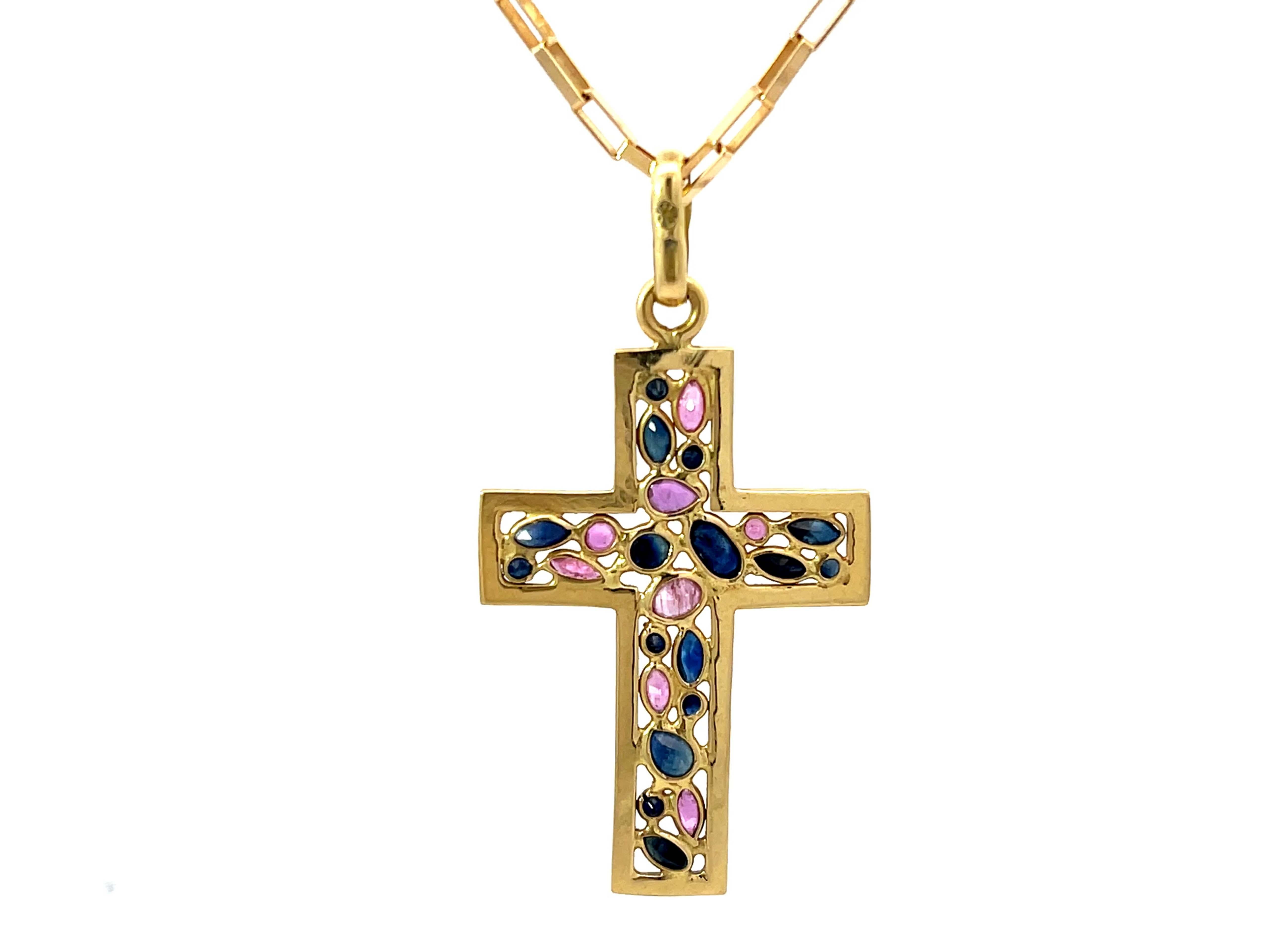 Colgante Cruz Zafiro Rubí y Cadena Oro Amarillo Macizo 18k en Excelente estado para la venta en Honolulu, HI