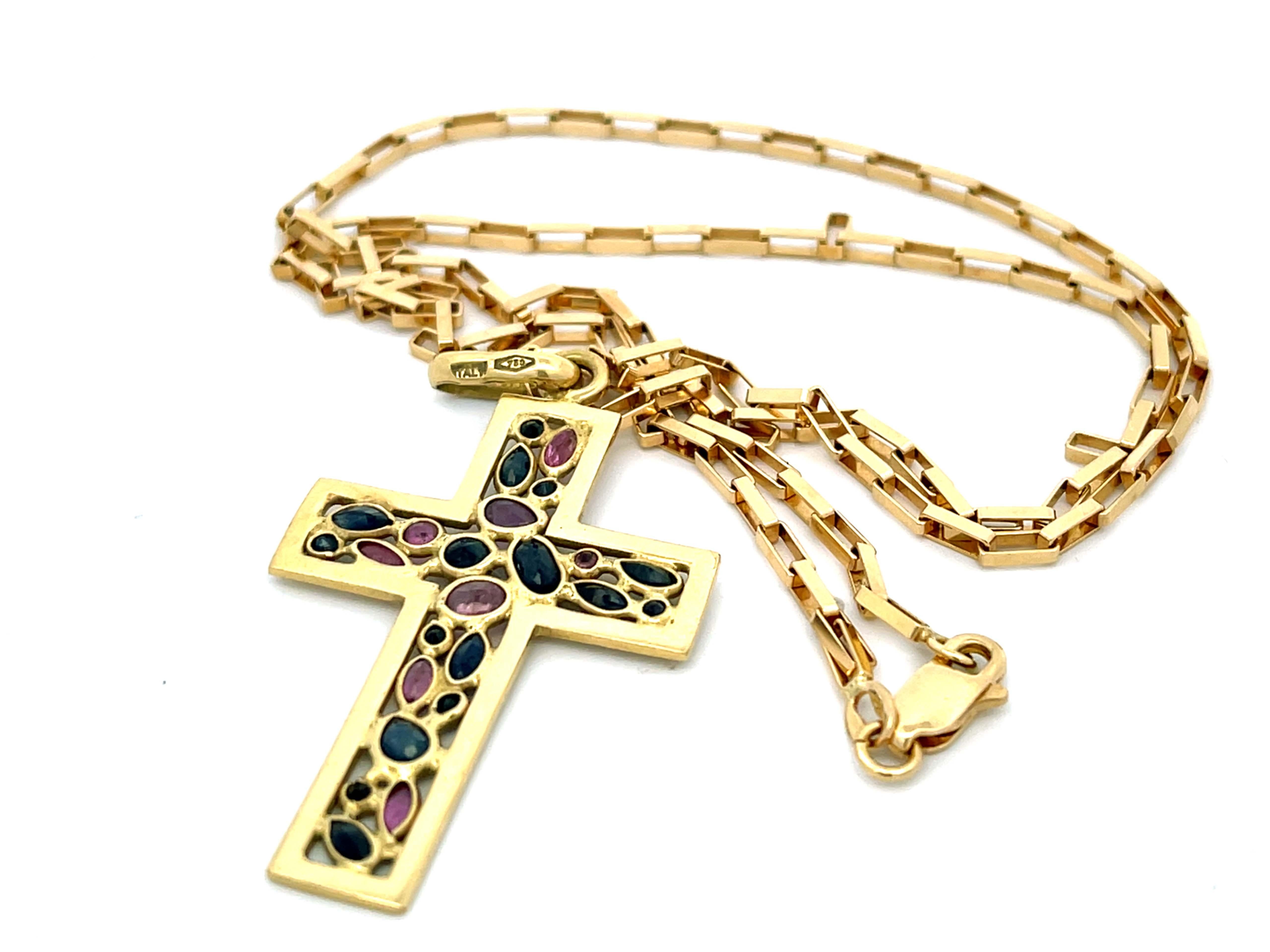 Colgante Cruz Zafiro Rubí y Cadena Oro Amarillo Macizo 18k en venta 1