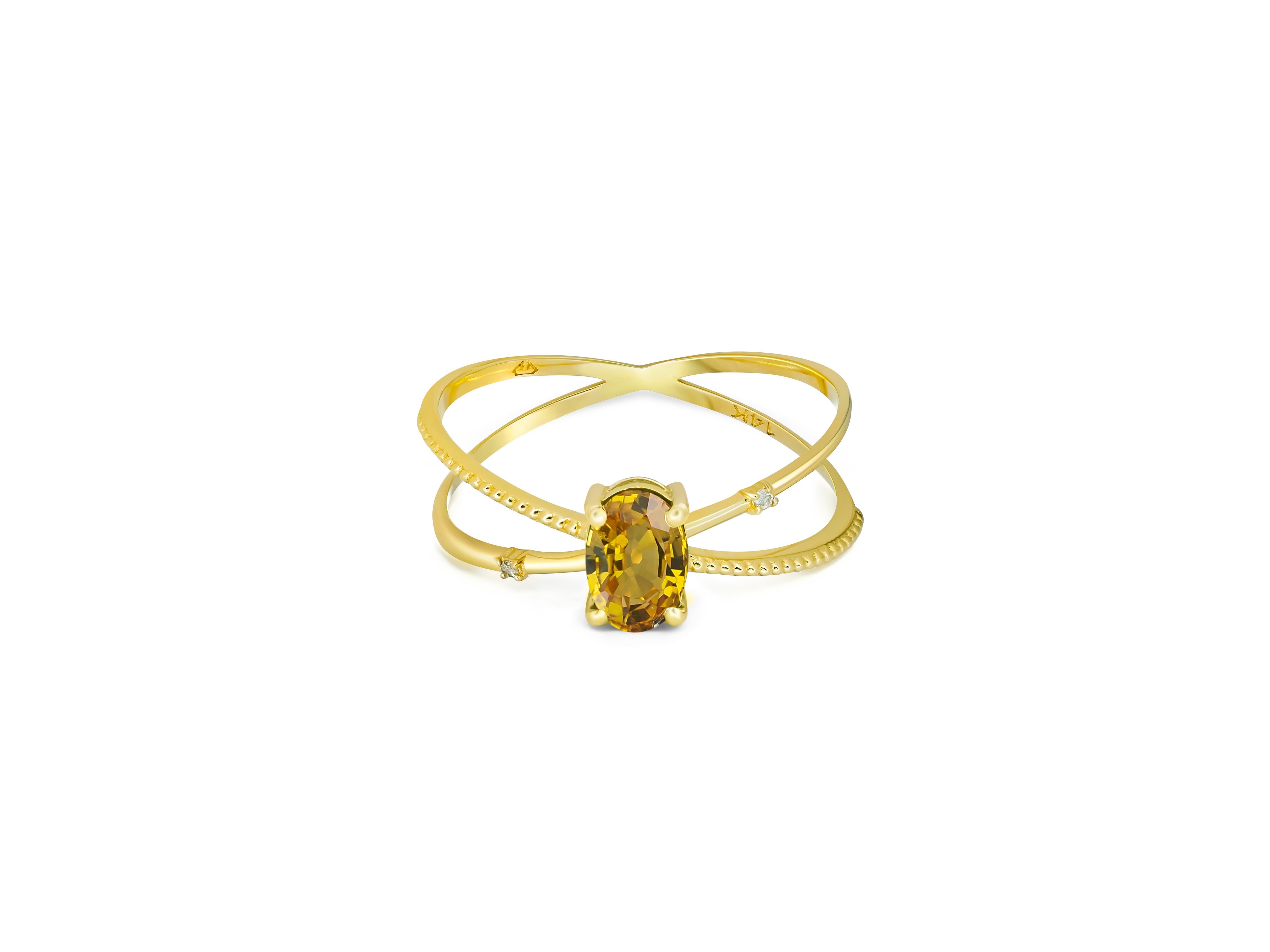 Spiralförmiger Ring aus Saphir. 
Ovaler Saphir-Ring. Saphir Goldring. 14k Goldring mit Saphir. Minimalistischer Saphir-Ring.

Metall: 14k Gold
Gewicht: 1,9 g  hängt von der Größe ab.
 
Hauptstein: Saphir
Die Form: Oval  
Gesamtkaratgewicht: ca. 1