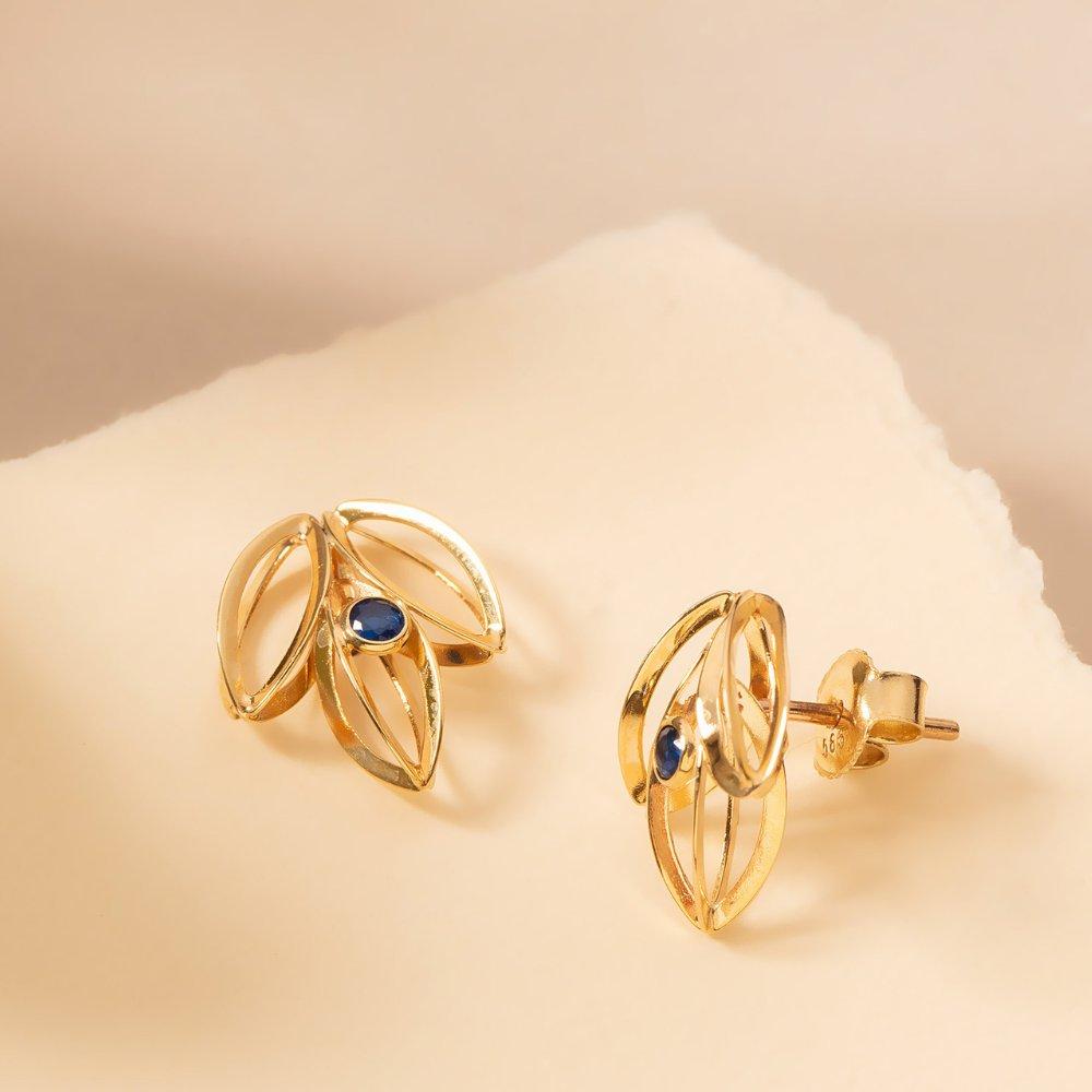 Women's Sapphire Stud Earrings in 14K Solid Yellow Gold For Sale