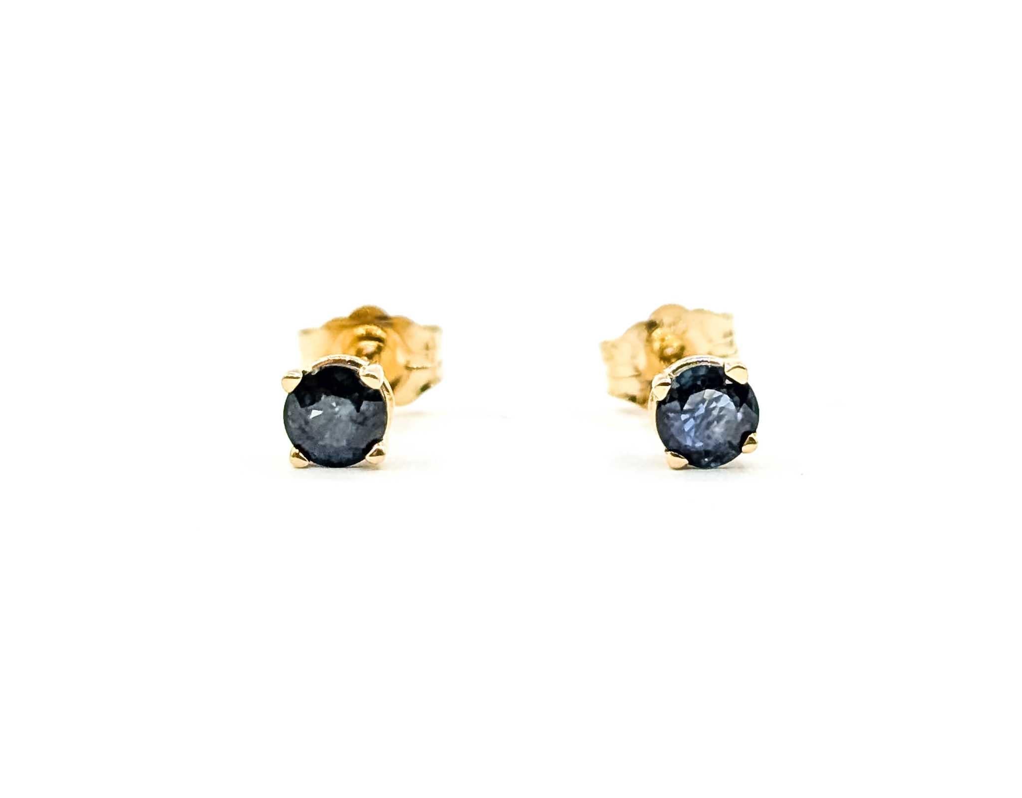 Taglio rotondo Sapphire Stud Earrings in 14k Yellow Gold in vendita