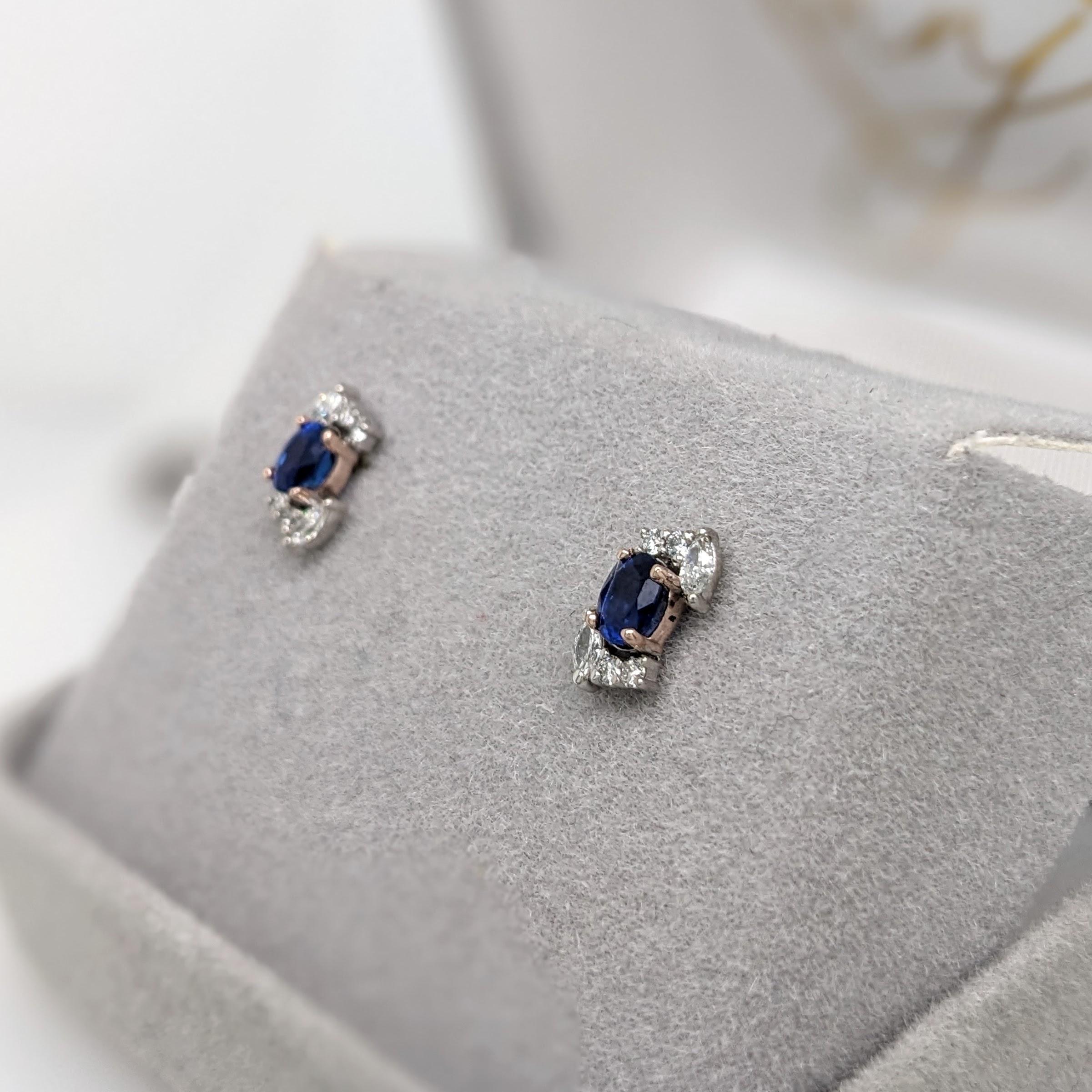 Taglio ovale Orecchini con zaffiro e diamanti estratti dalla terra in oro massiccio 14K a doppia tonalità OV 4x3 in vendita