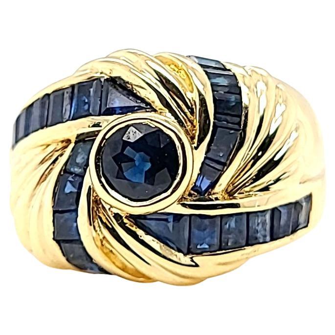 Sapphire Swirl Dome Ring in Yellow Gold For Sale