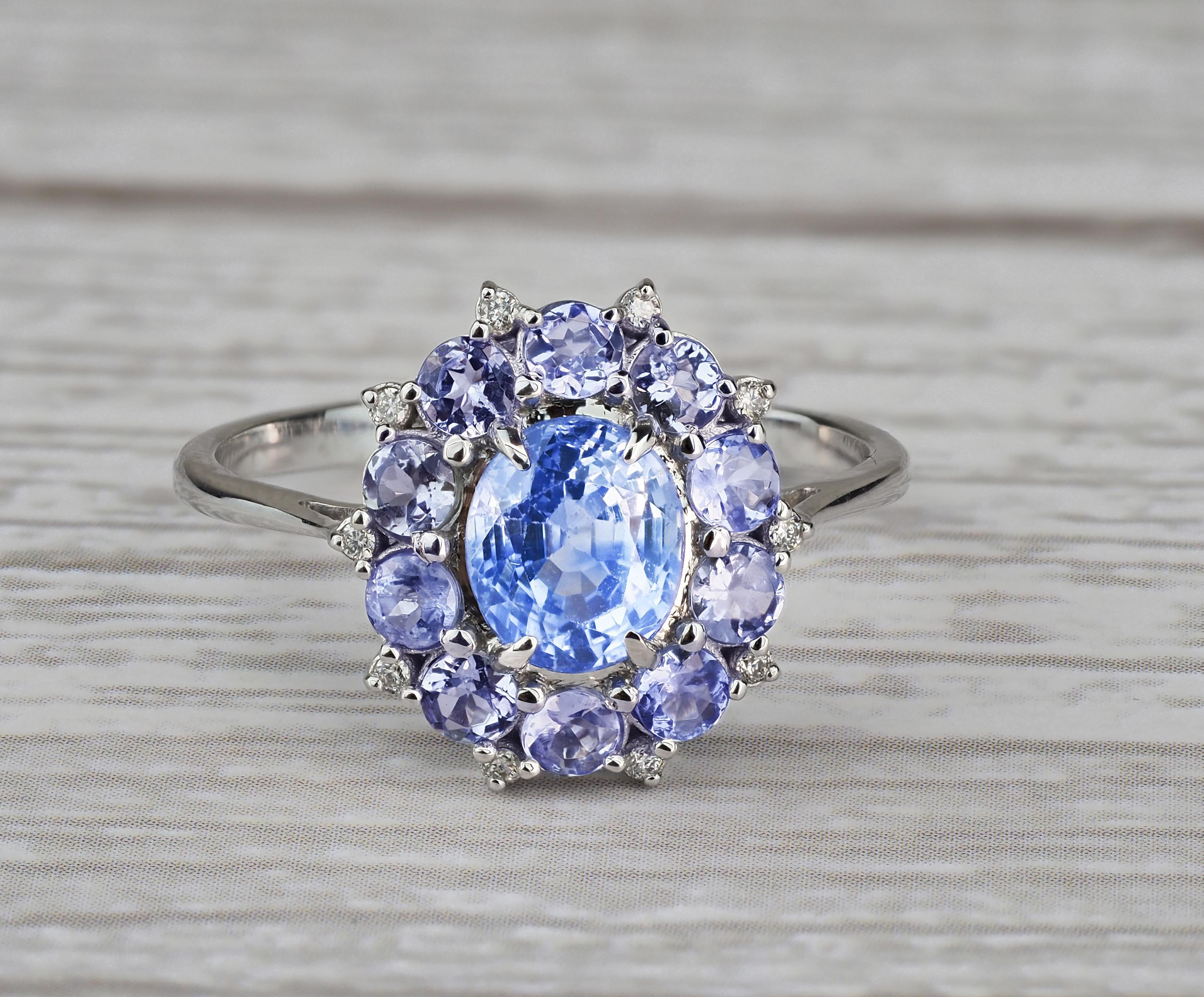 in vendita:  Anello in oro massiccio 14k con zaffiri e tanzaniti. 4