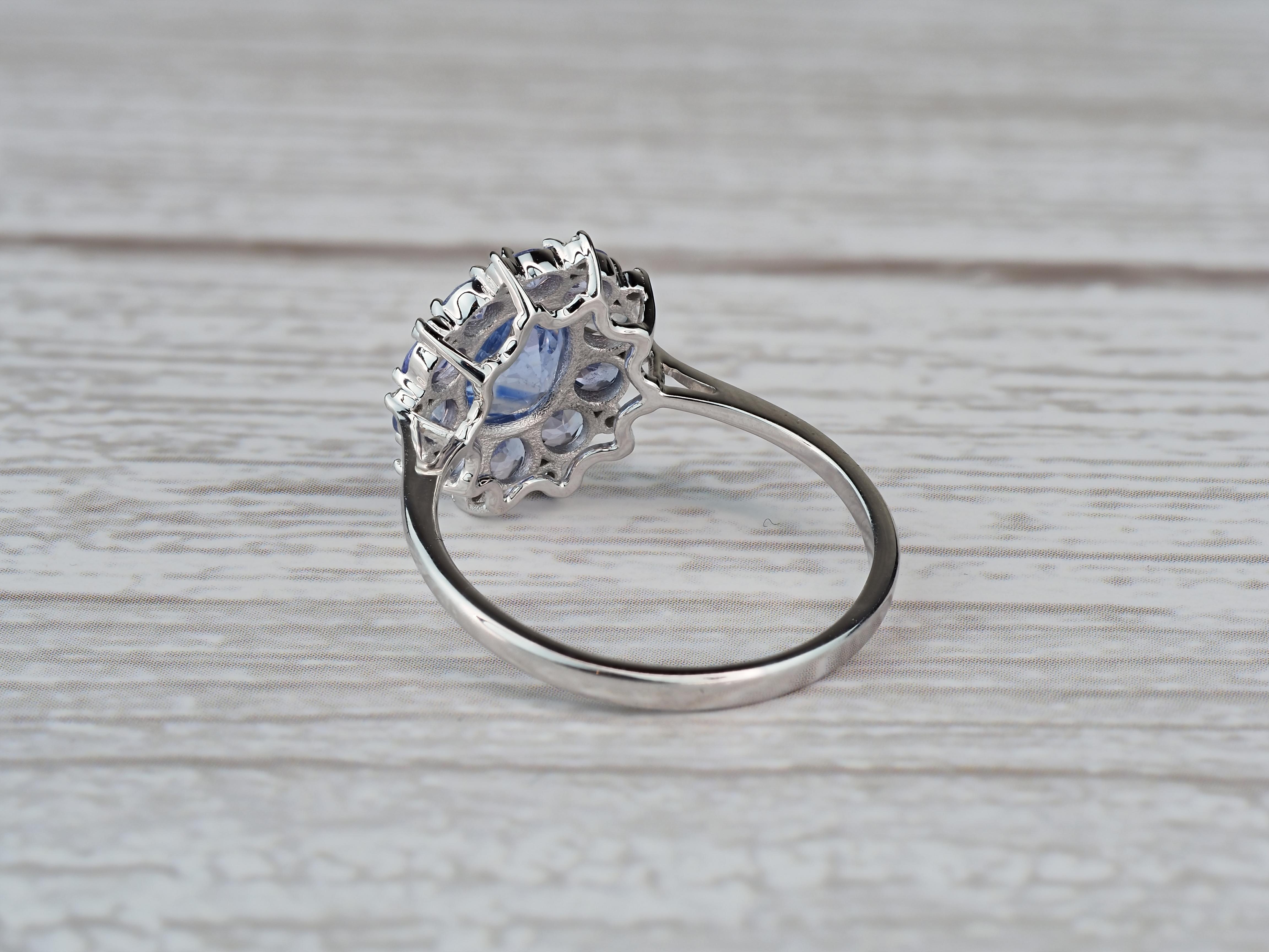 in vendita:  Anello in oro massiccio 14k con zaffiri e tanzaniti. 7