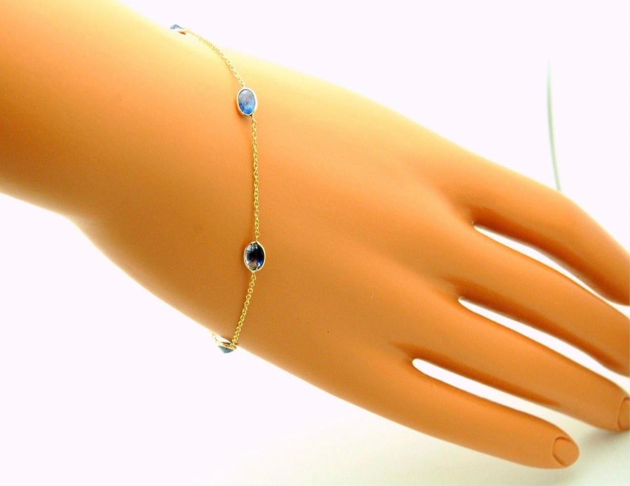 Sapphire Tennis bracelet 14KT gold natural sapphires In New Condition For Sale In Boca Raton, FL