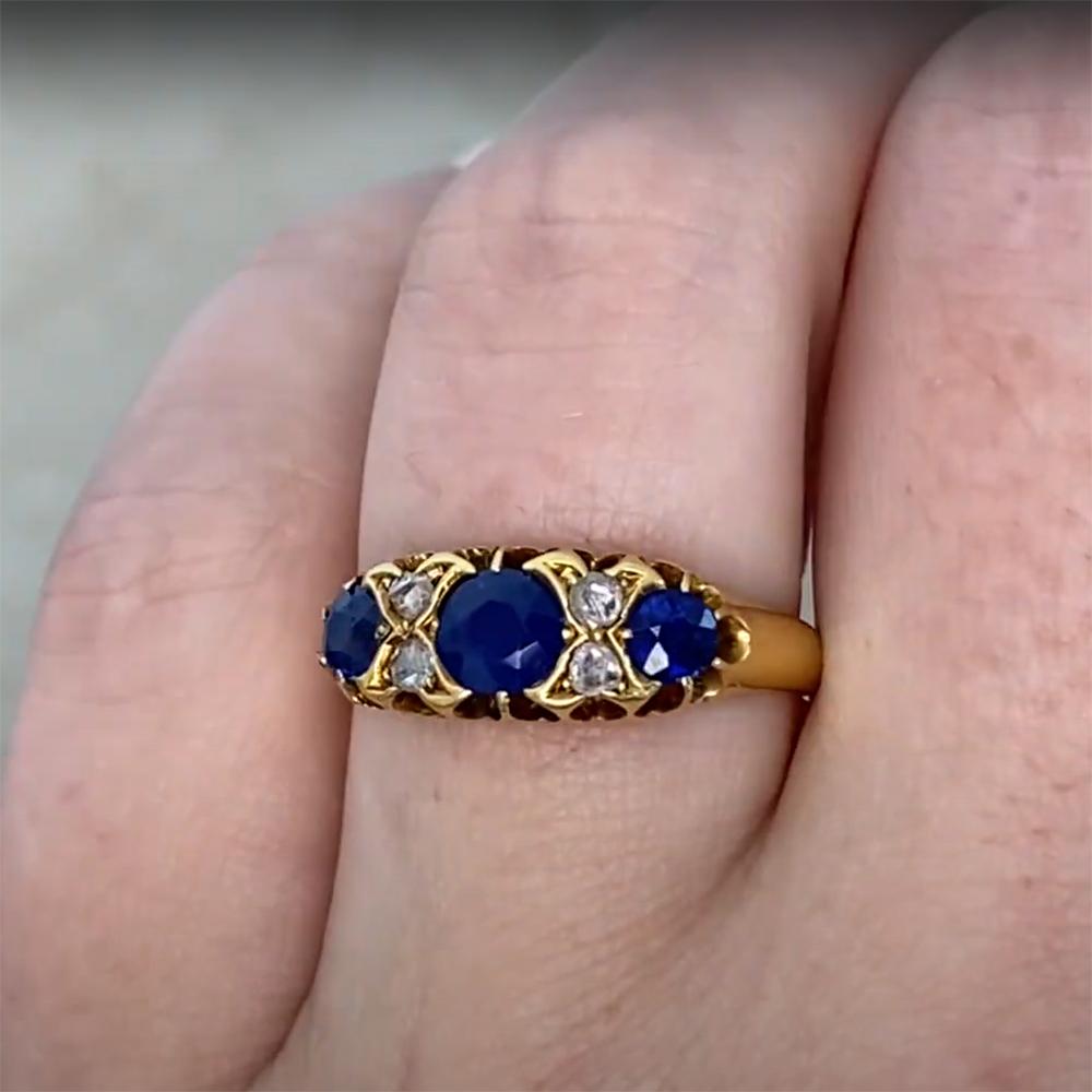 Dreisteiniger Cocktailring mit Saphir und Diamant, 18k Gelbgold, CIRCA 1880 Damen im Angebot