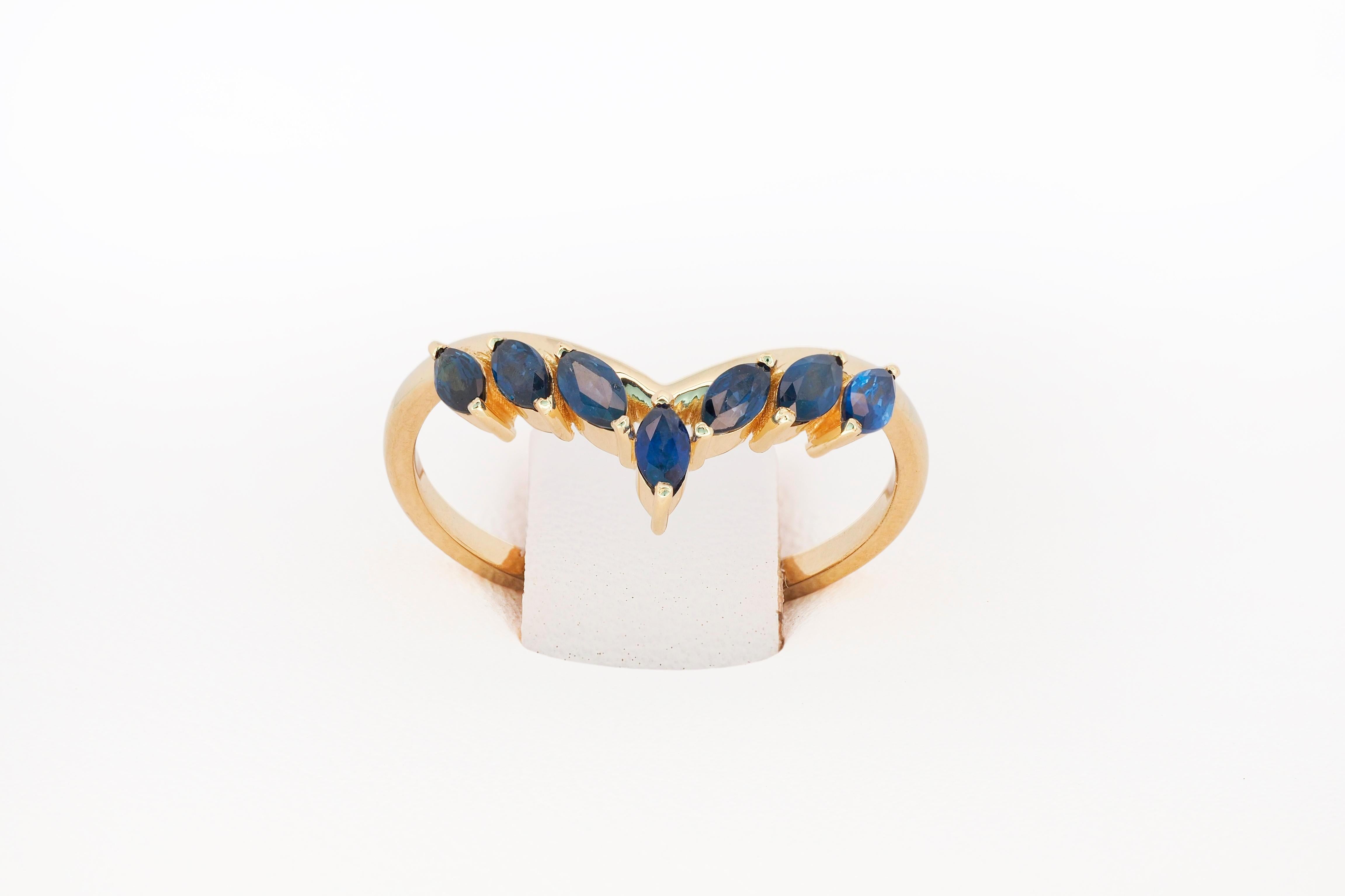 Women's Sapphire Tiara 14k gold ring.  For Sale