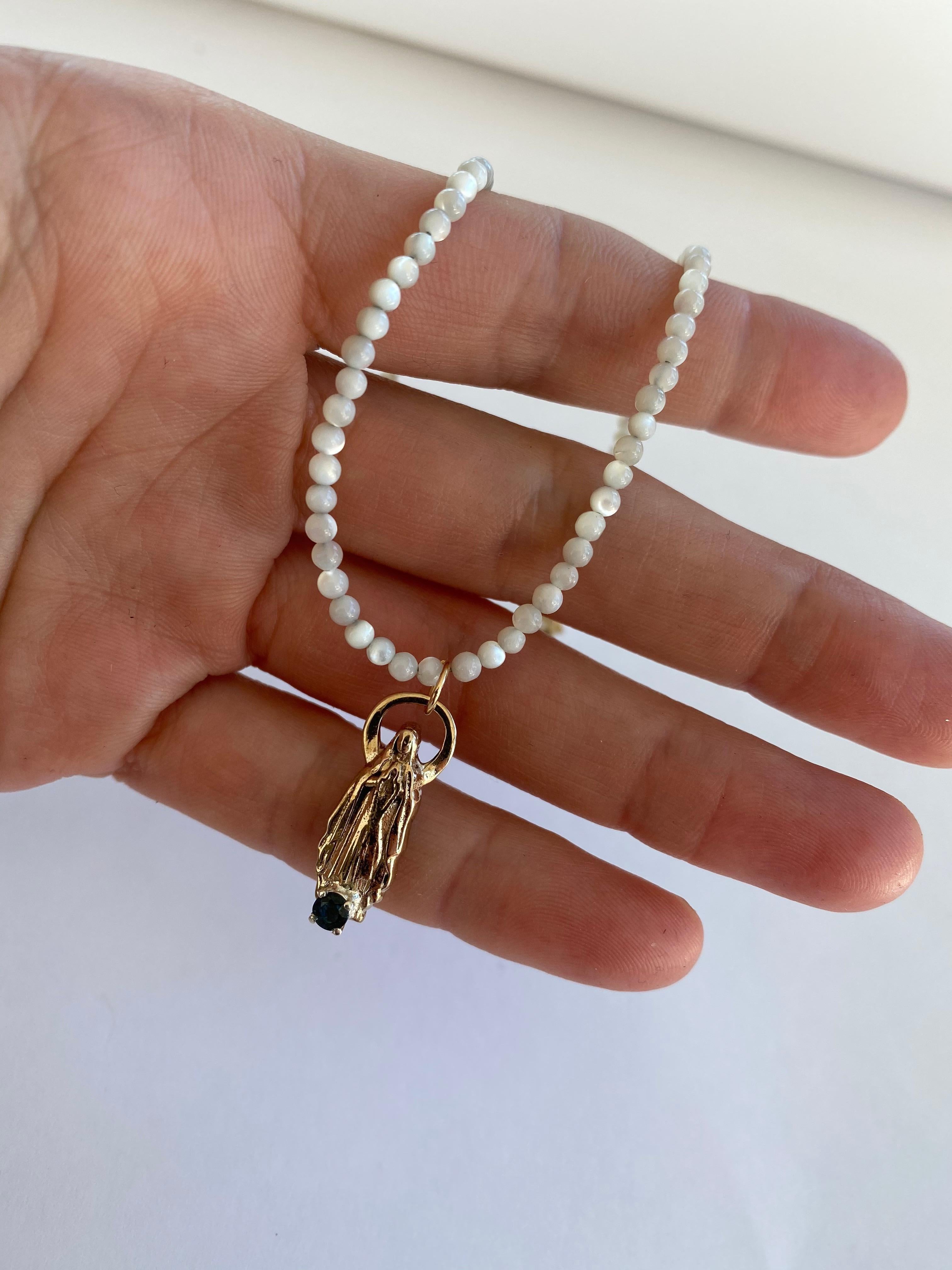 Saphir-Halskette Jungfrau Maria Weiße Perlenkette J Dauphin im Angebot 1