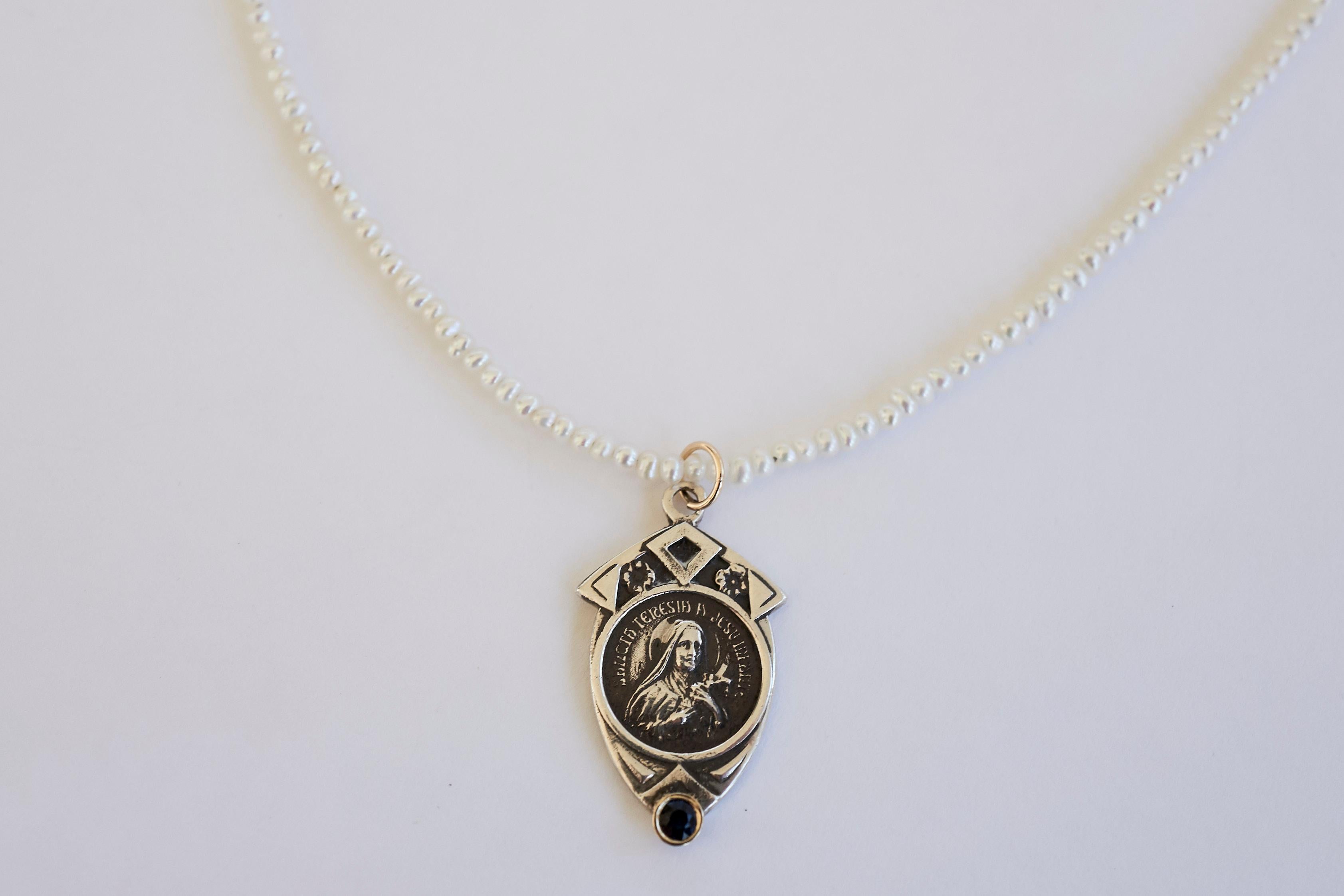 Schwarze Diamant-Perlenkette mit Medaille der Jungfrau Maria Damen im Angebot