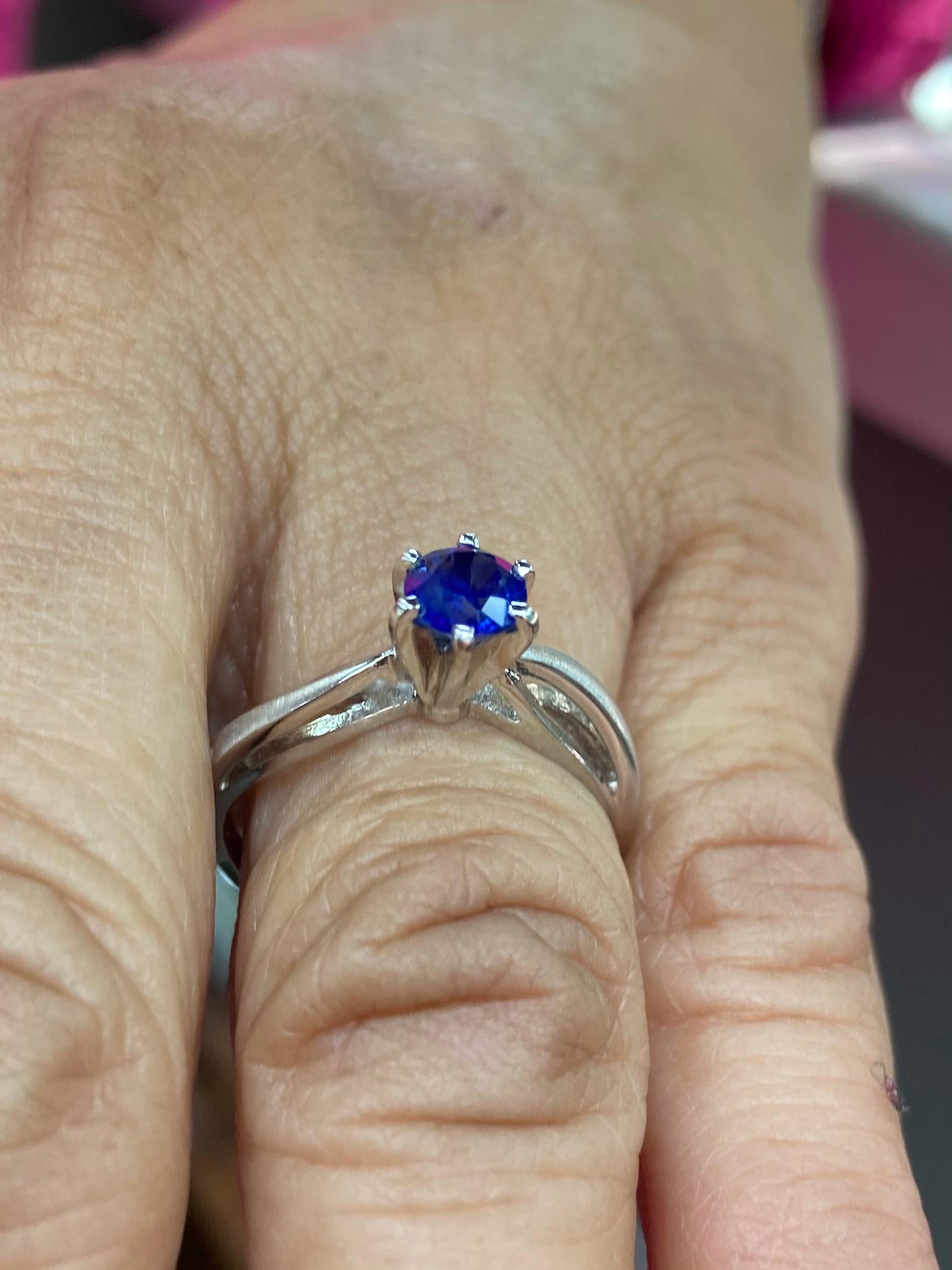 Modern Sapphire White Gold Engagement Ring For Sale
