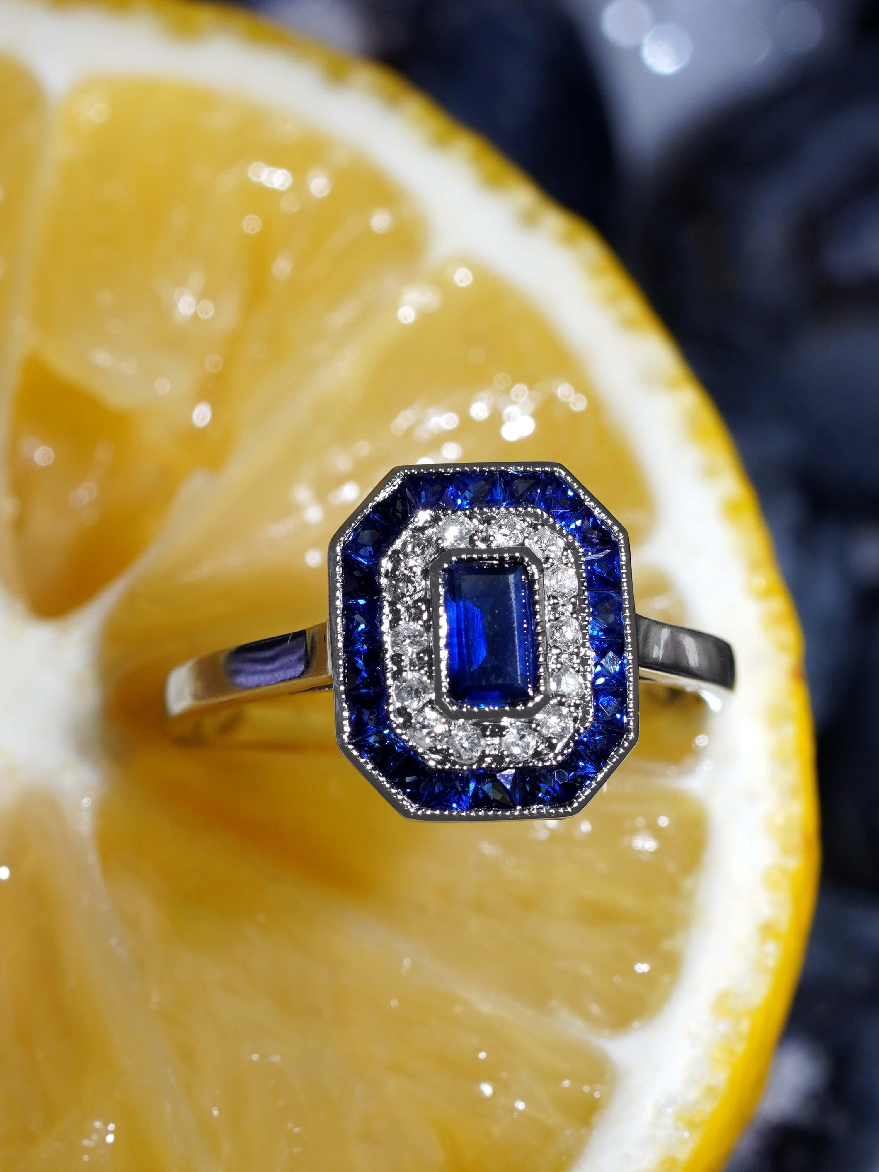 Sapphire with Diamond Art Deco Style Engagement Ring in 14K White Gold In New Condition For Sale In Bangkok, TH