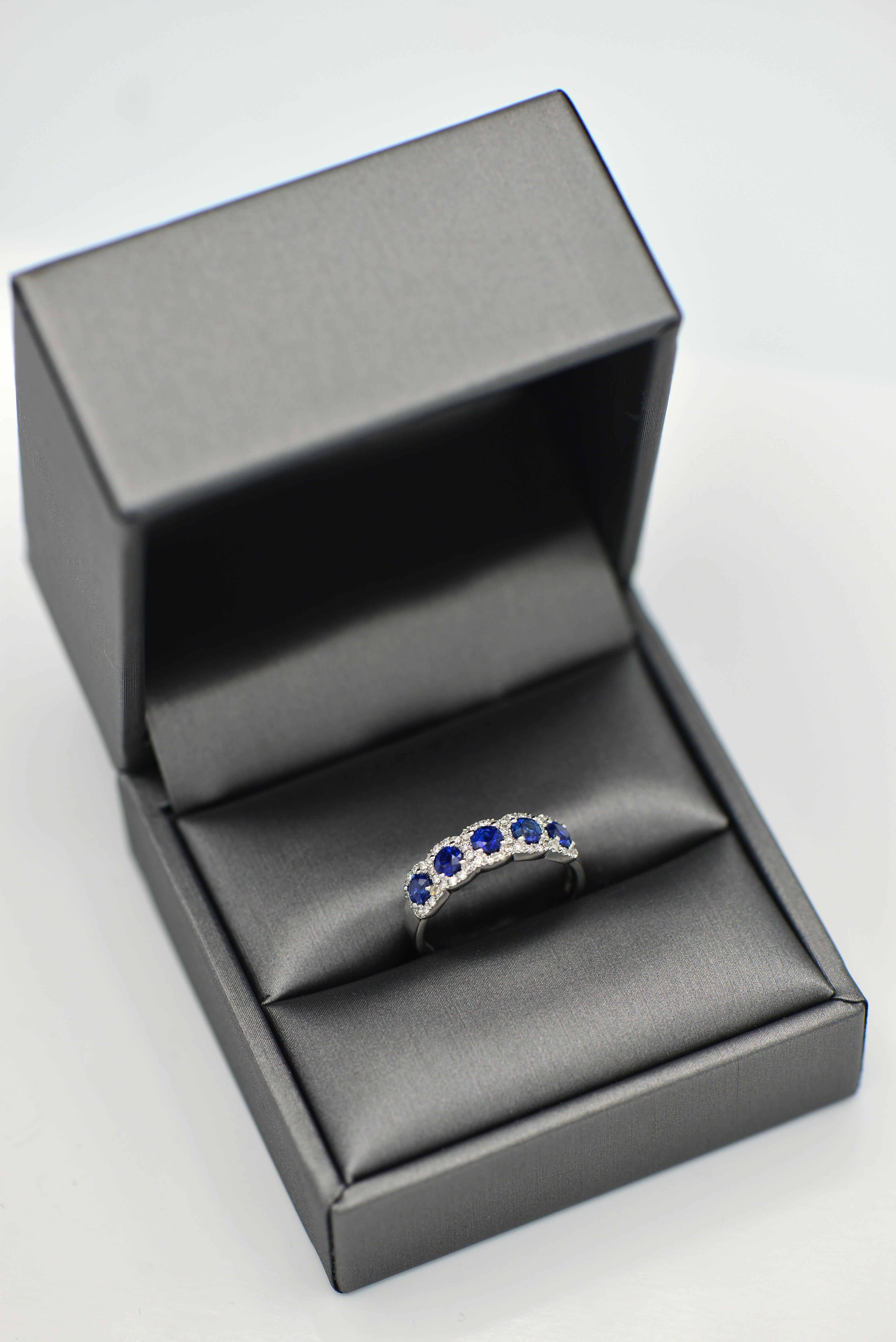 Contemporary 14KW Sapphire with Diamond Halo Ring For Sale