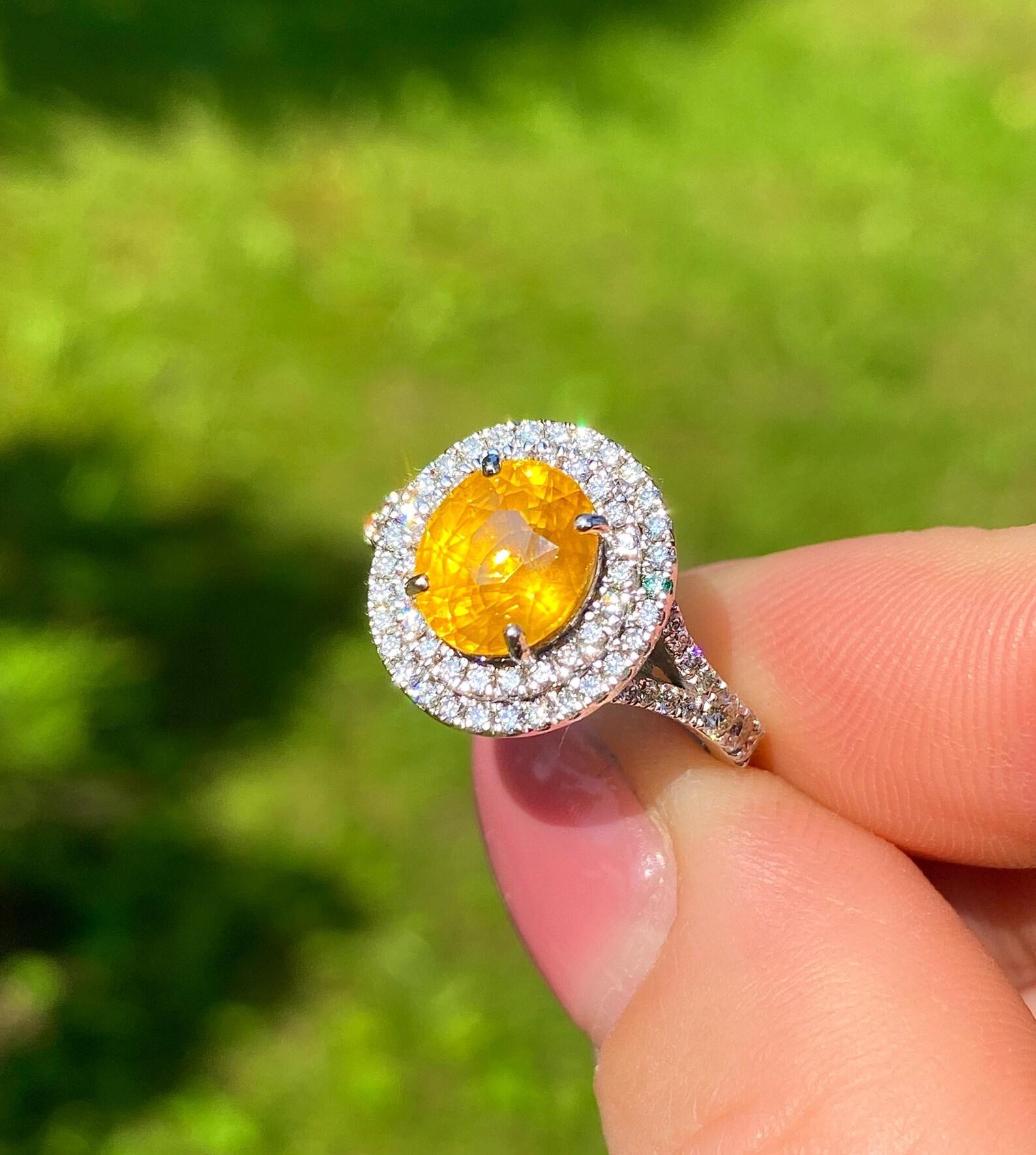 Sapphire Yellow and Diamonds natural gemstone Ring, 14 Karat White Gold, 7US in vendita 5