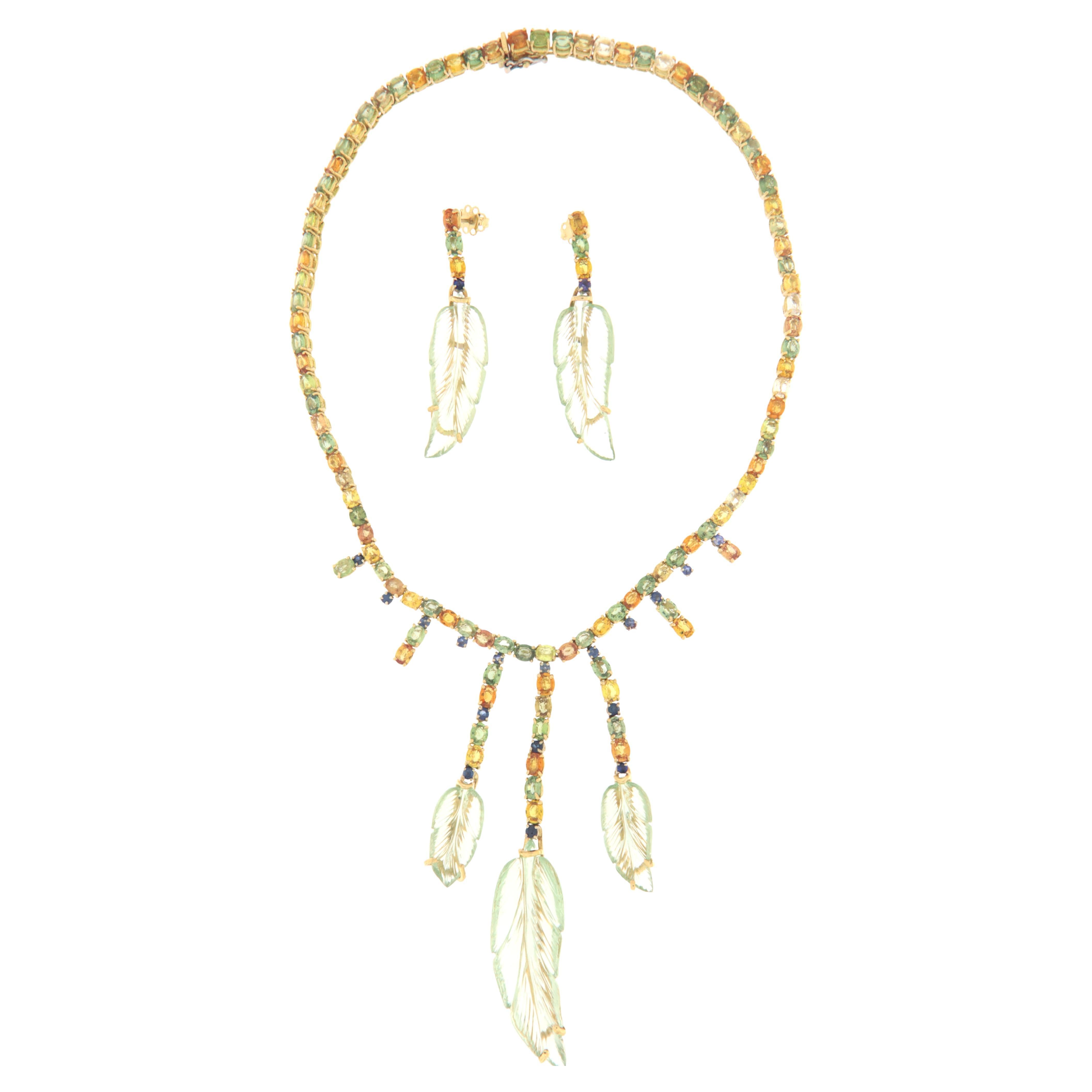 Parure-Halskette und Ohrringe mit Saphiren aus 18 Karat Gelbgold mit Quarzblättern