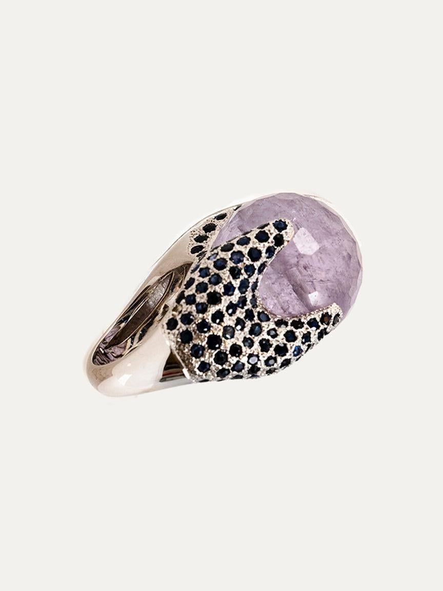 Cabochon Sapphires and Amethyste White Gold Ring For Sale