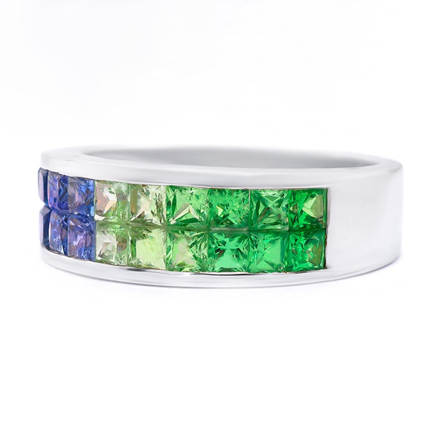 Princess Cut Sapphires and Tsavorites Ring 2.4 Carats 18K White Gold For Sale