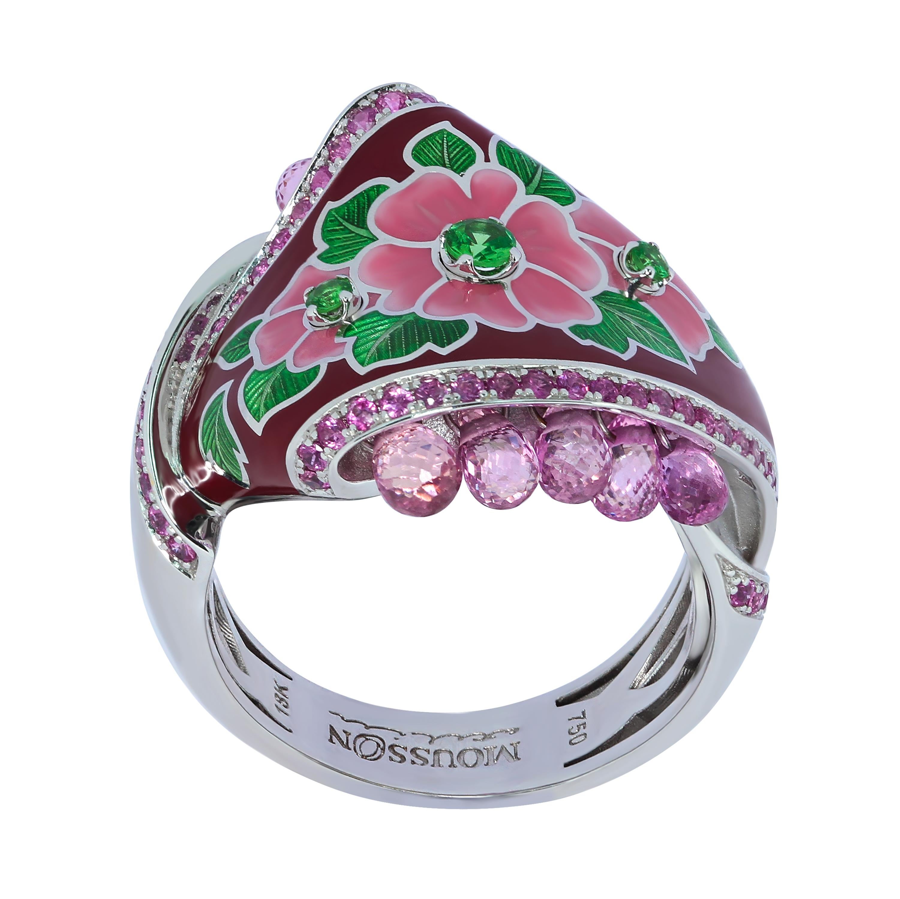 Sapphires Briolettes Tsavorites Enamel 18 Karat White Gold A'la Russe Small Ring
What do you know about Pavlovo Posad shawls? This is a large part of Russian culture, which originated in the 17th century. They are large patterned scarves, which are