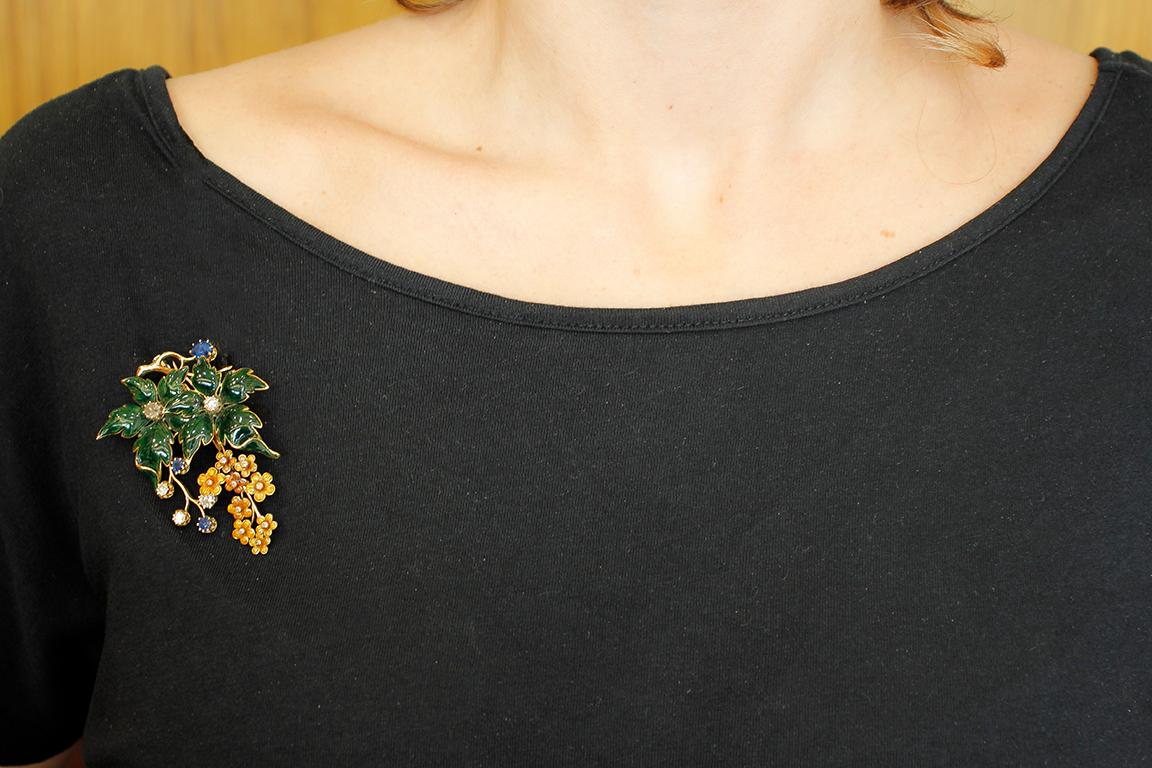 Saphire, Diamanten, 14 Karat Gelbgold und Emaille Damen im Angebot