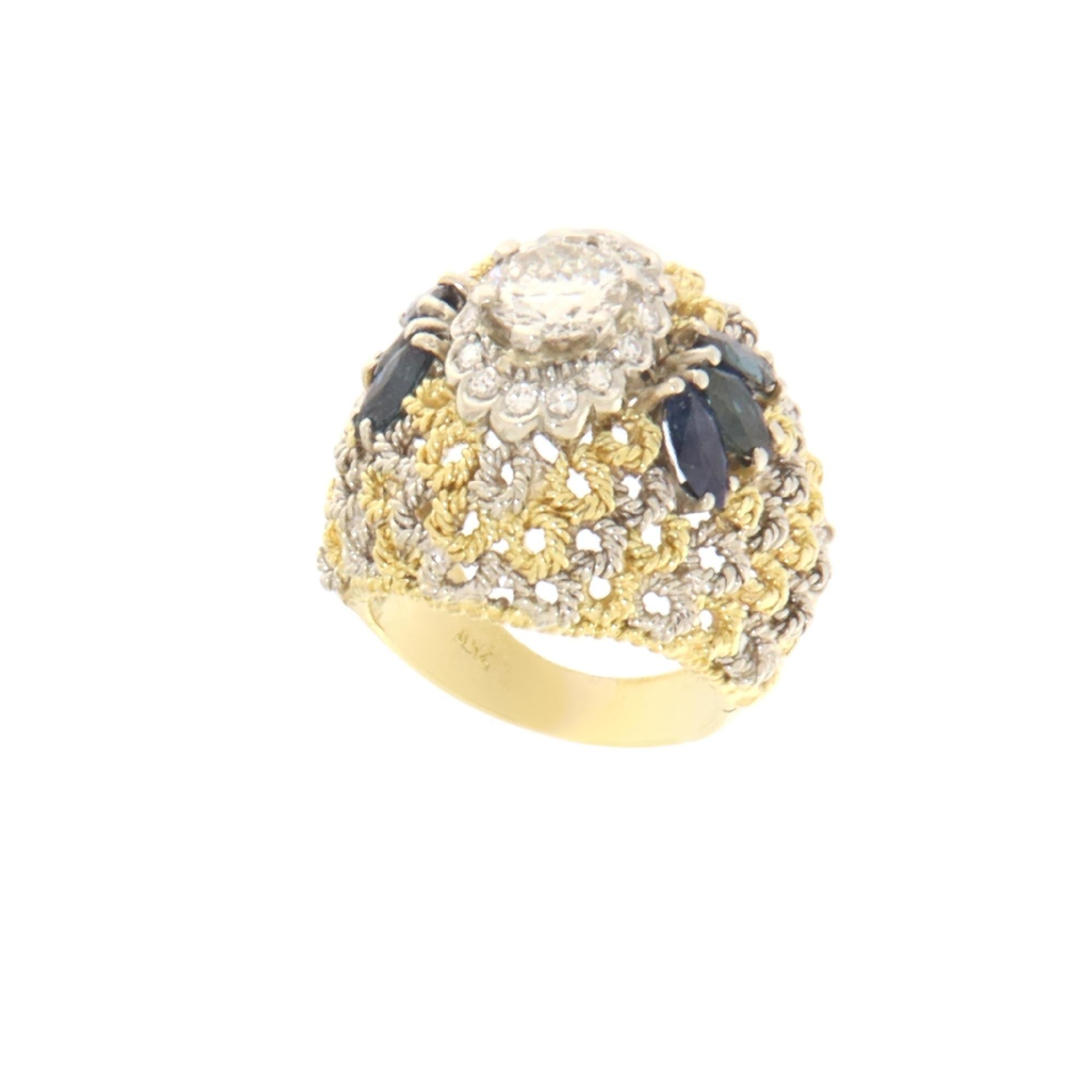 Bague cocktail en or blanc et jaune 18 carats avec saphirs et diamants Neuf - En vente à Marcianise, IT