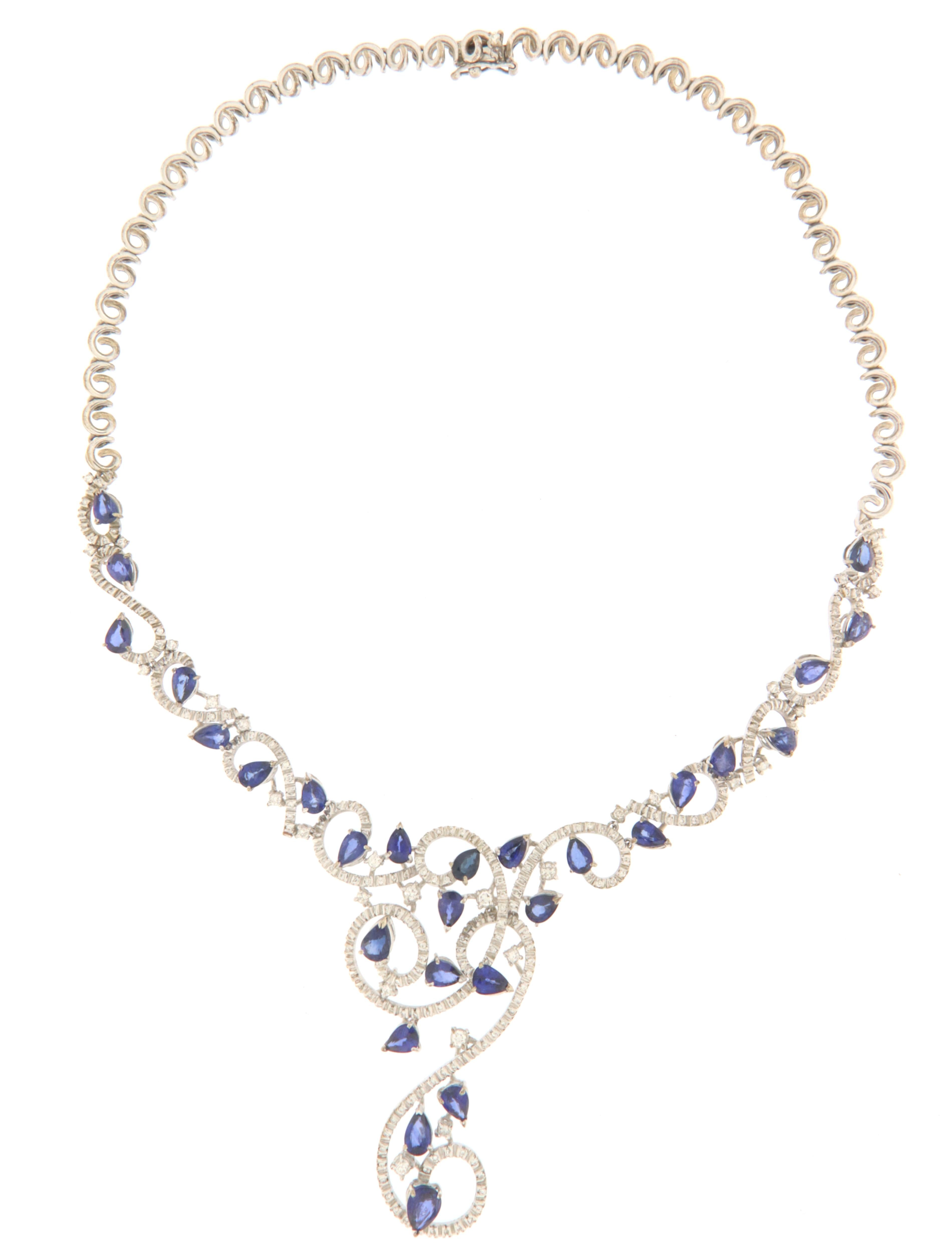 Spectacular 18 carat white gold choker necklace to wear for important events, the necklace is made up of natural sapphire drops and there are also many natural diamonds set.
Handcrafted by famous southern Italian jewelers

Sapphires weight 13.87