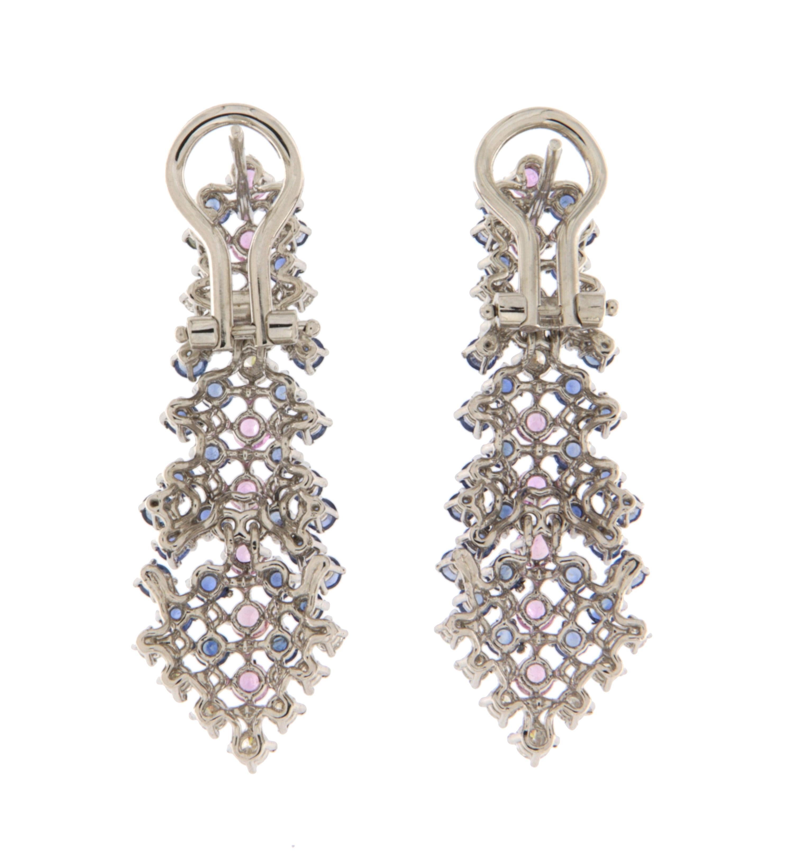 Taglio rotondo Zaffiri Diamanti Orecchini a goccia in oro bianco 18 Kt in vendita