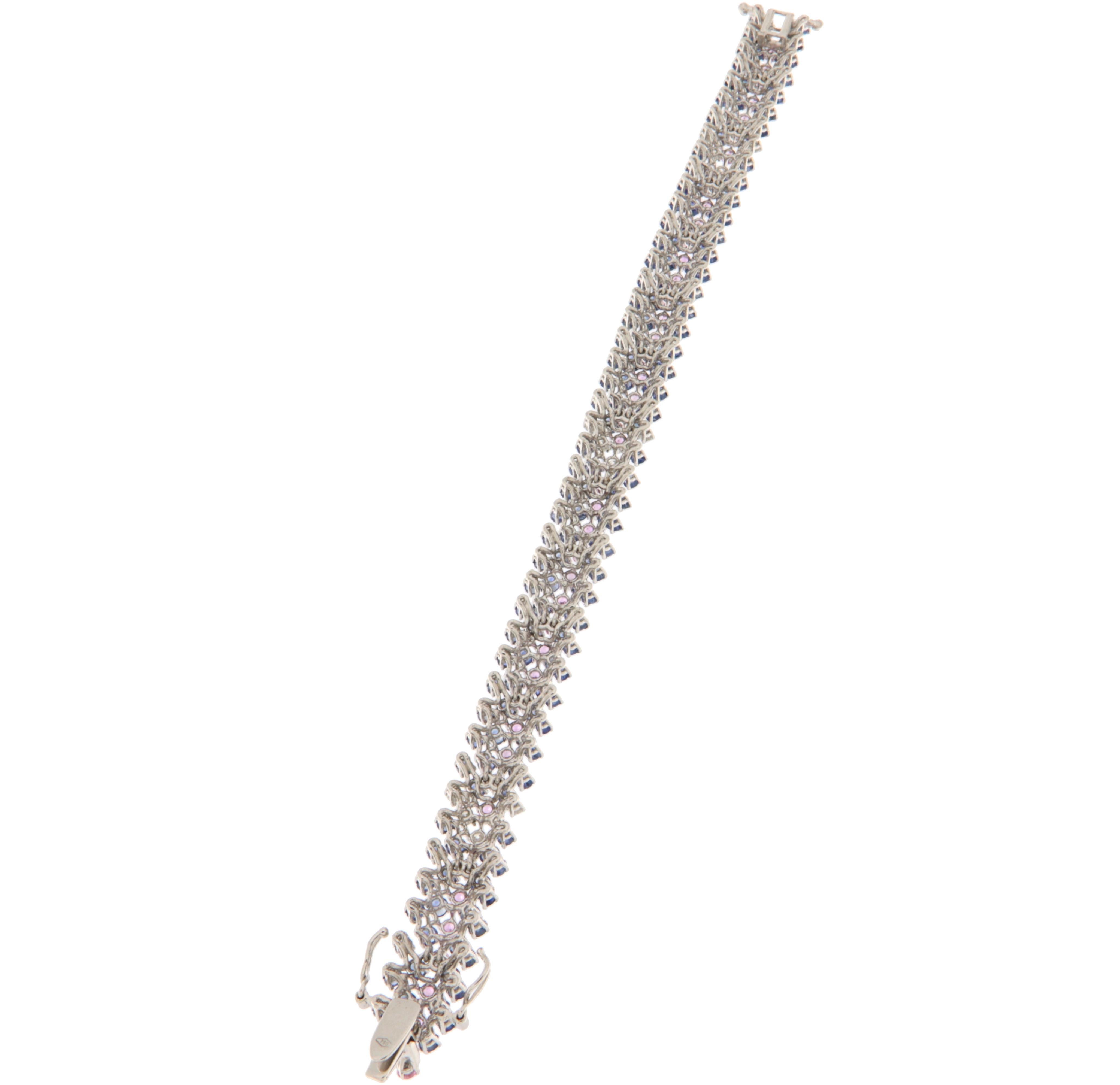 Saphire Diamanten 18 Kt Weißgold Modernes Armband (Rundschliff) im Angebot