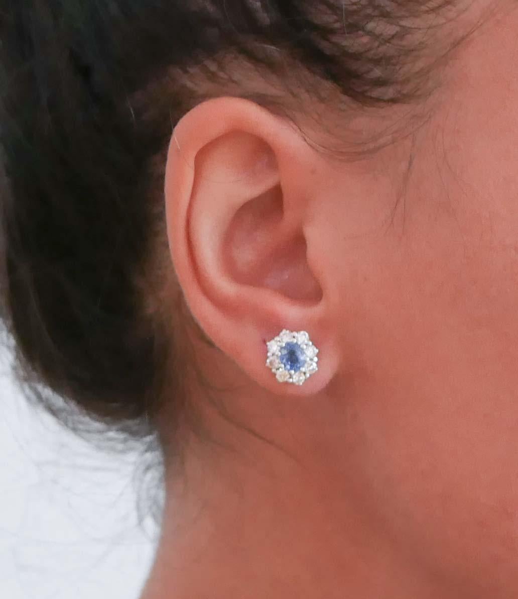 Sapphires, Diamonds, Platinum Earrings. In Good Condition For Sale In Marcianise, Marcianise (CE)