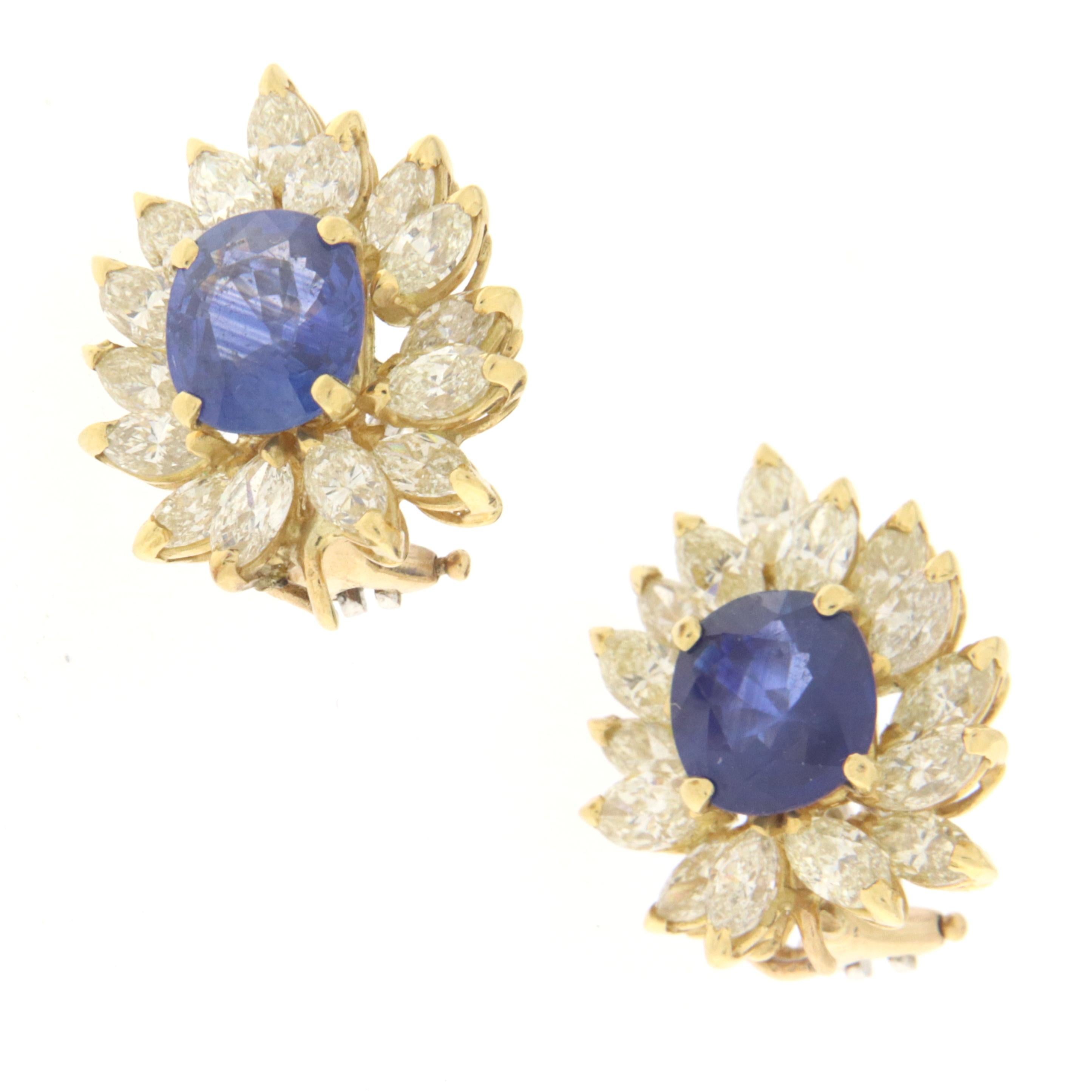 Sapphires Diamonds Yellow Gold 18 Karat Stud Earrings For Sale 4