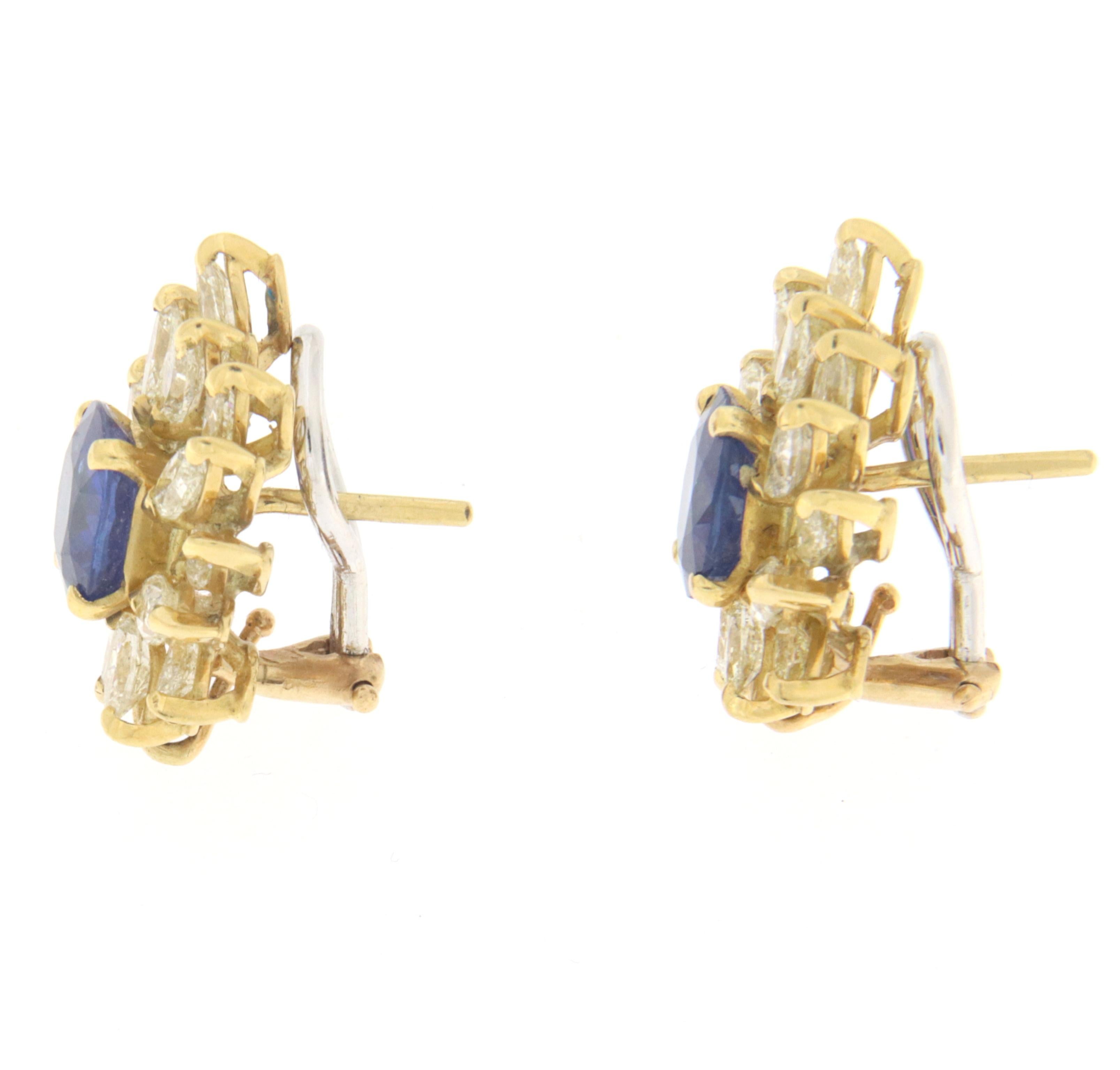 Artisan Sapphires Diamonds Yellow Gold 18 Karat Stud Earrings For Sale