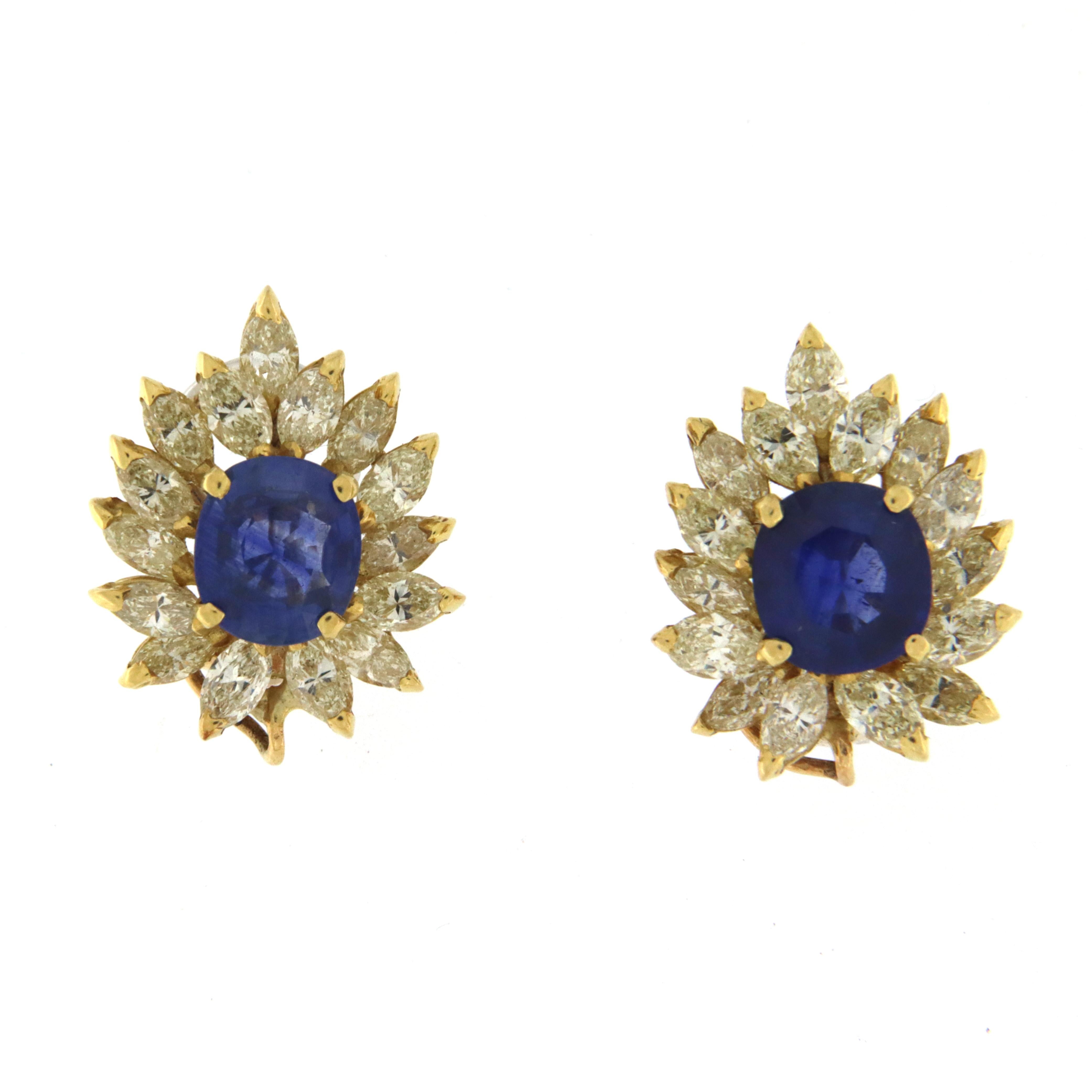Sapphires Diamonds Yellow Gold 18 Karat Stud Earrings In New Condition For Sale In Marcianise, IT