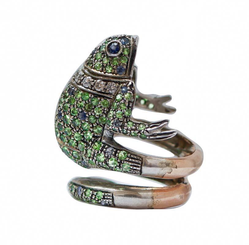 Rétro Zaffiri, tsavorite, diamanti, anello camaleonte in oro rosa e argento. in vendita