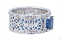 Bague en or blanc 14 carats, saphirs et diamants