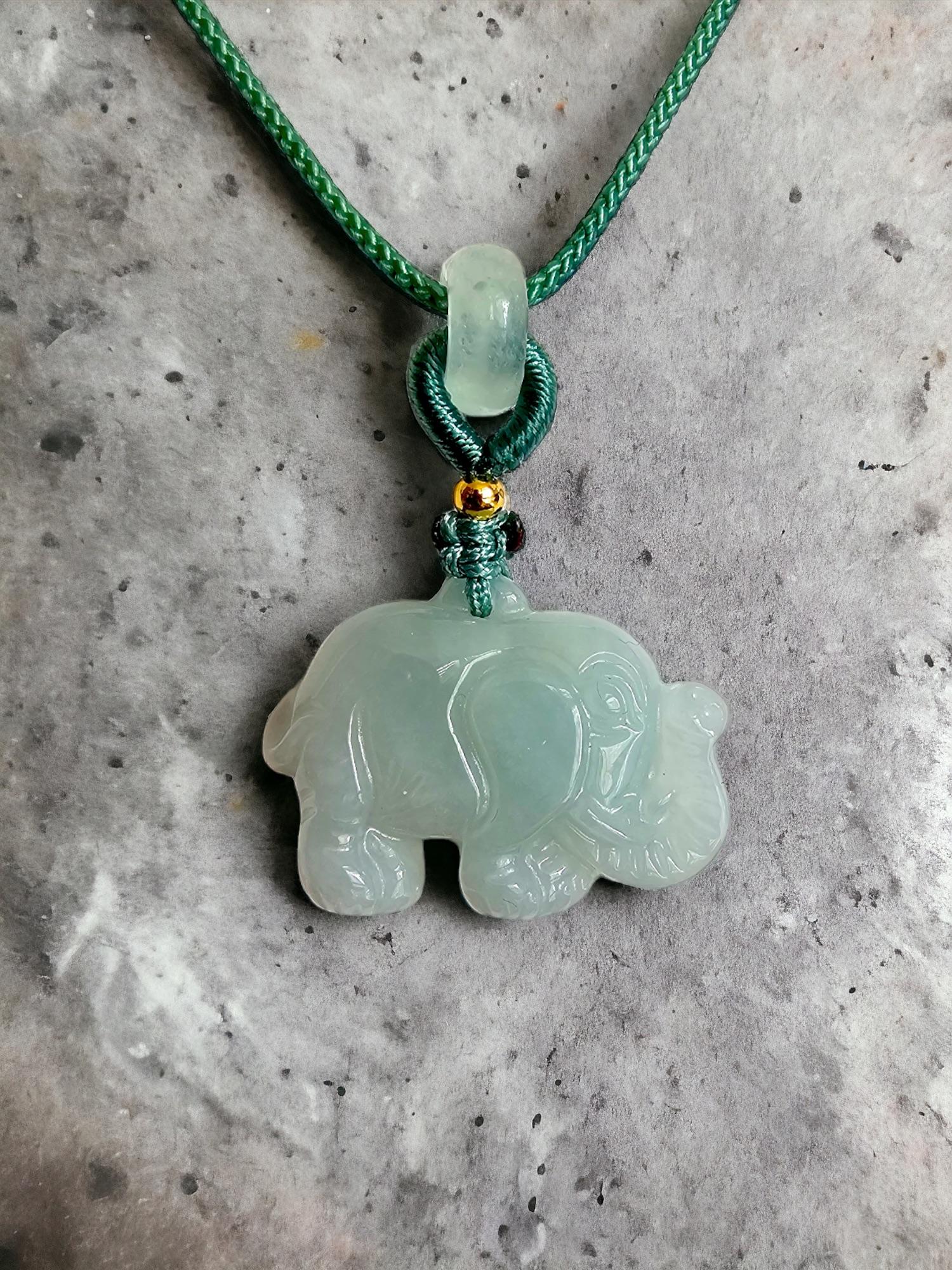 Sapporo Burmese A-Jadeite Elephant Pendant Necklace with FYORO String In New Condition For Sale In Kowloon, HK