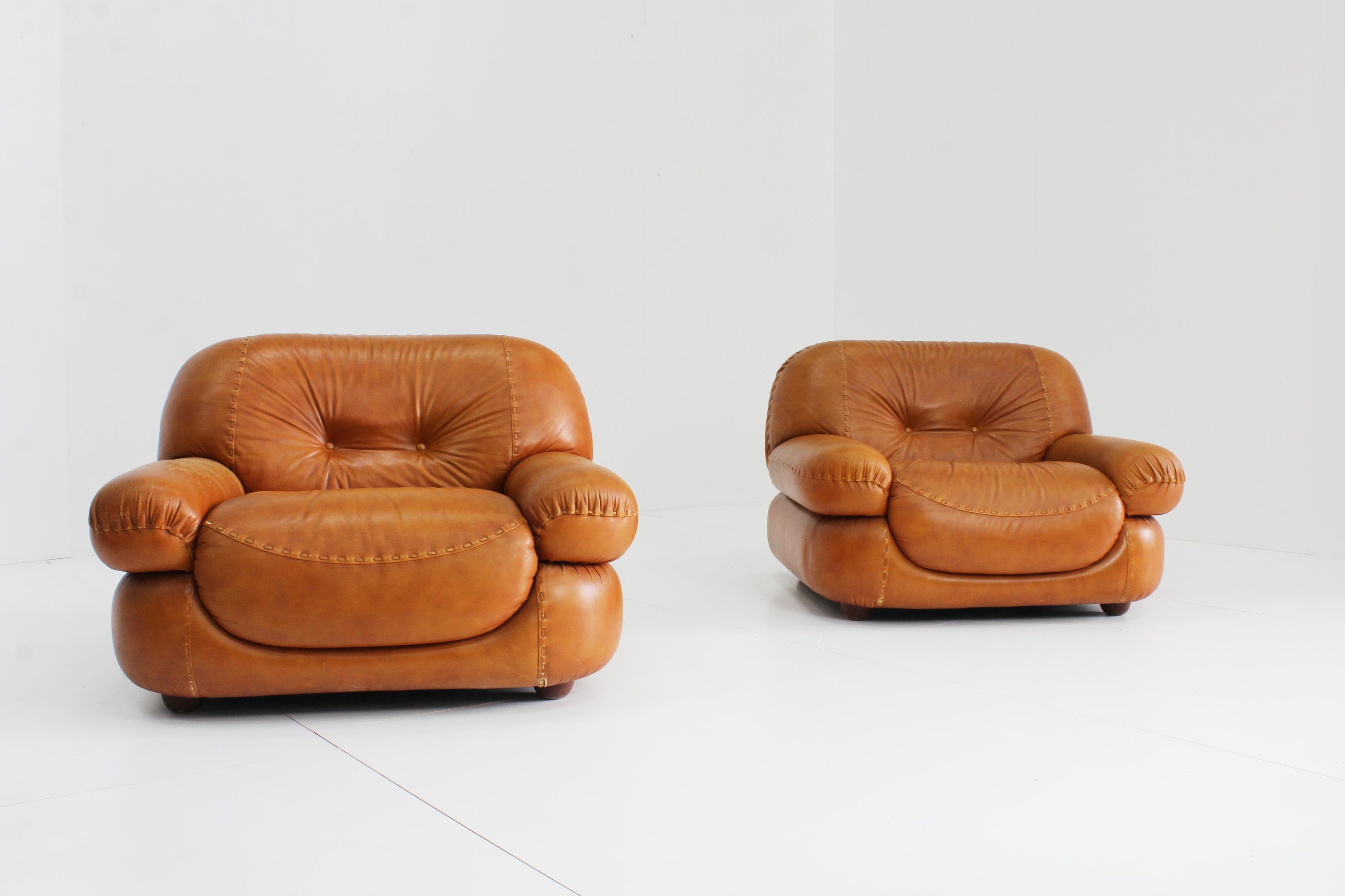 Mid-Century Modern Sapporo Cognac Leather Armchairs by Mobil Girgi, Italy, 1970s, Set of 2