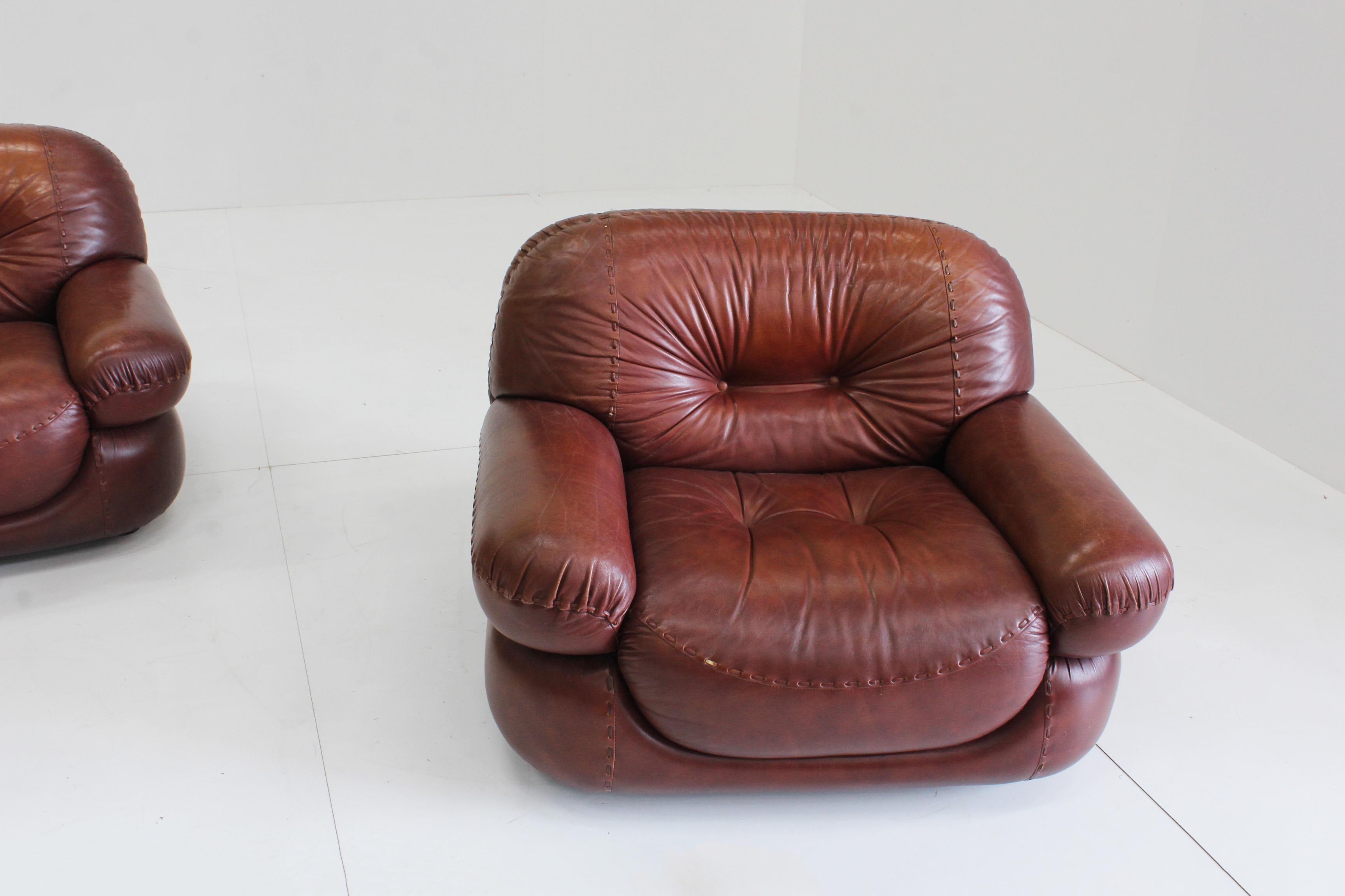 Sapporo Italian Leather Lounge Chairs for Mobil Girgi 1970s, Set of 2 9