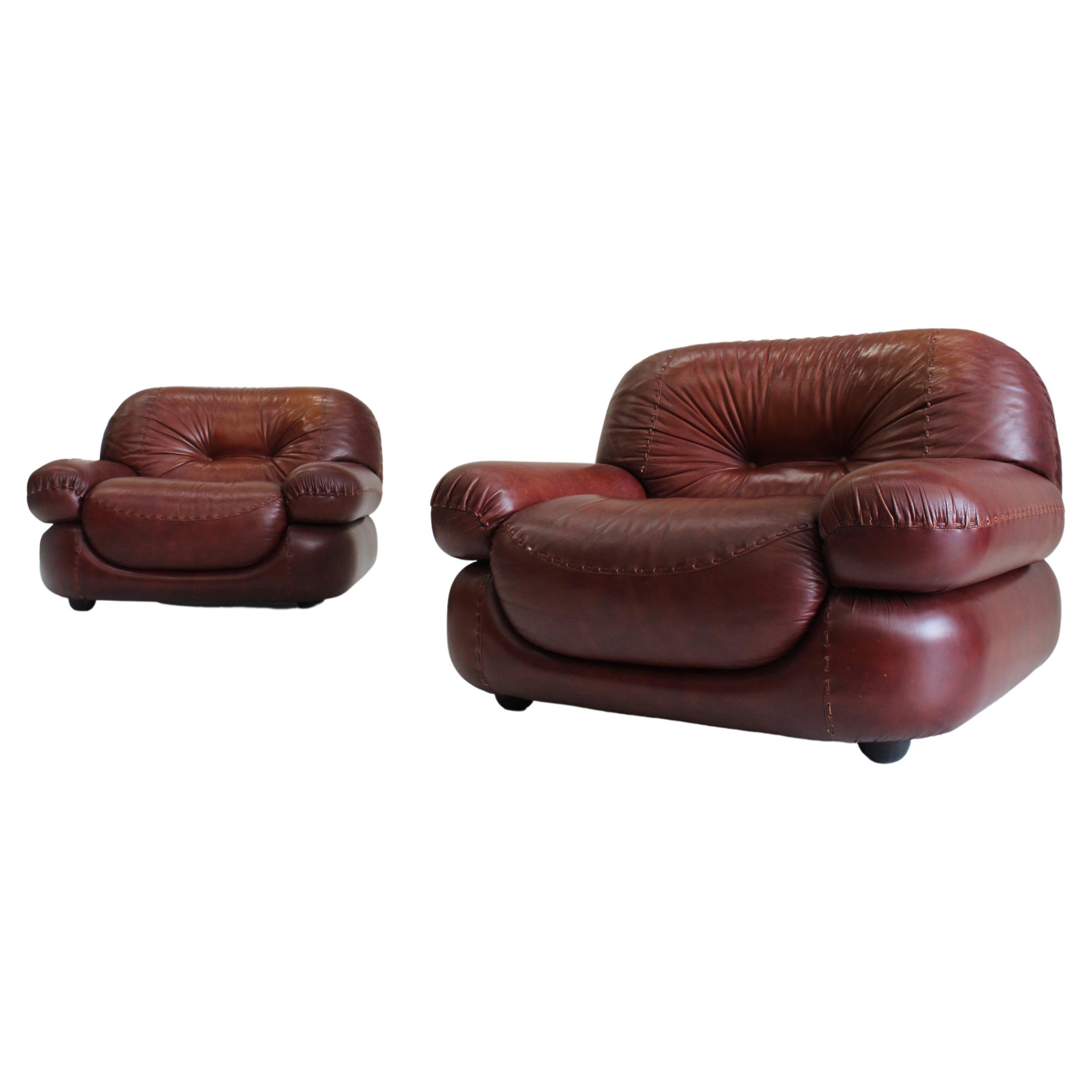 Sapporo Italian Leather Lounge Chairs for Mobil Girgi 1970s, Set of 2