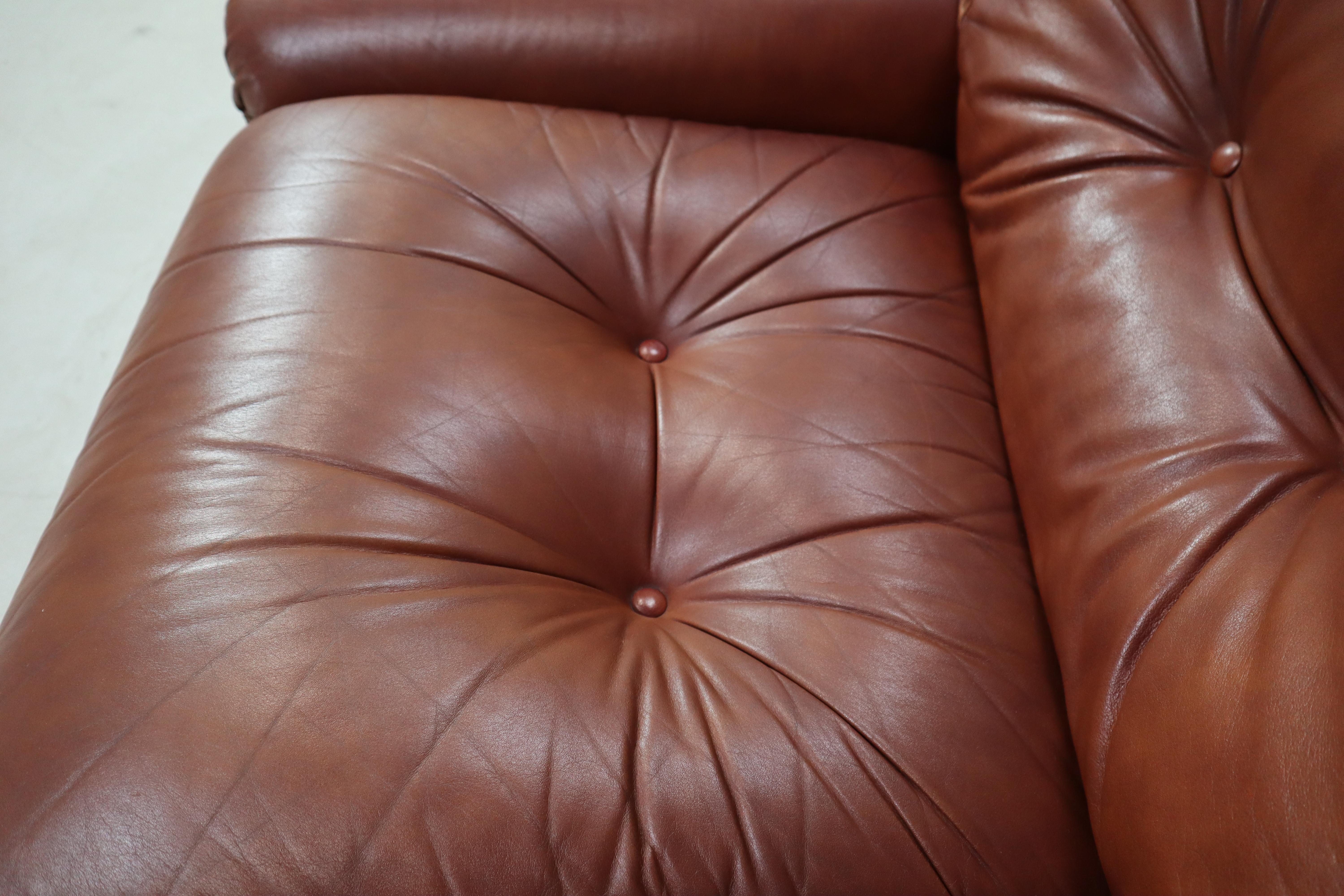 20th Century Sapporo leather armchairs by Mobil Girgi, italy 1970's For Sale
